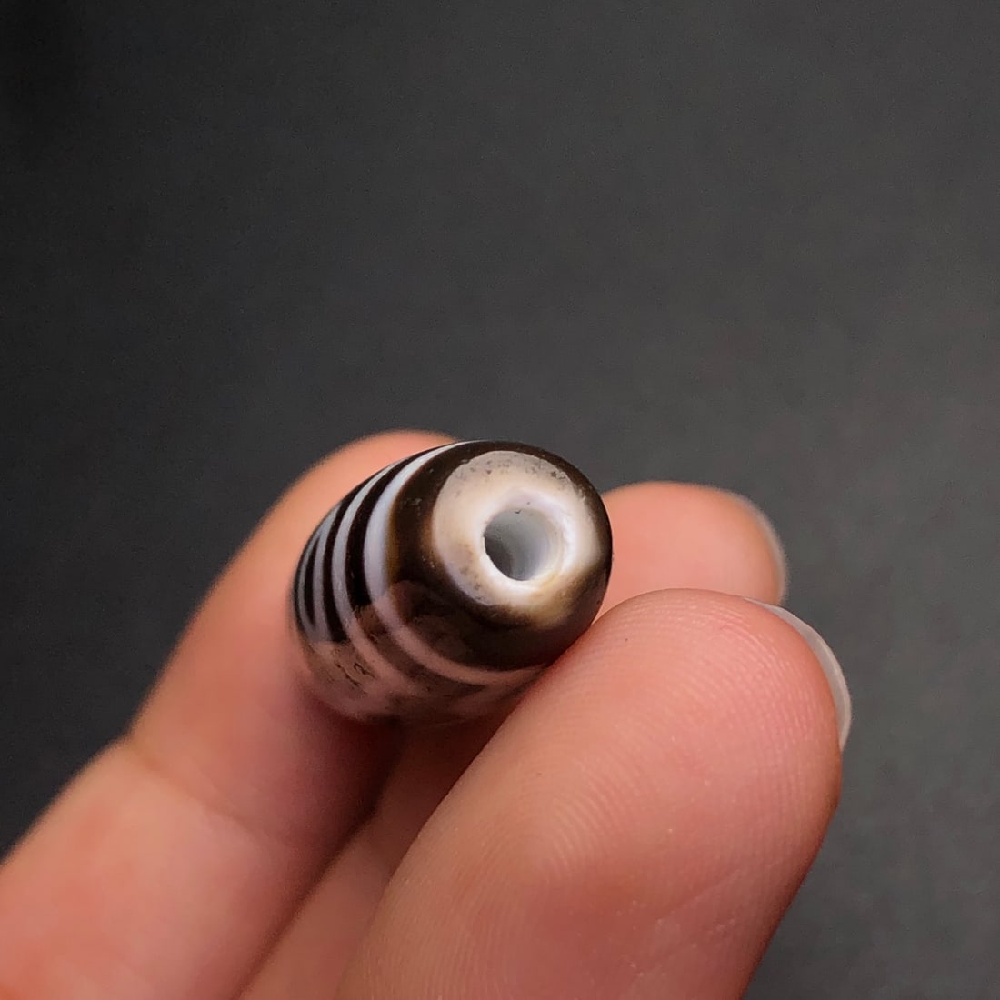 An Exquisite Five Eyes Dzi Bead Pendant - 9