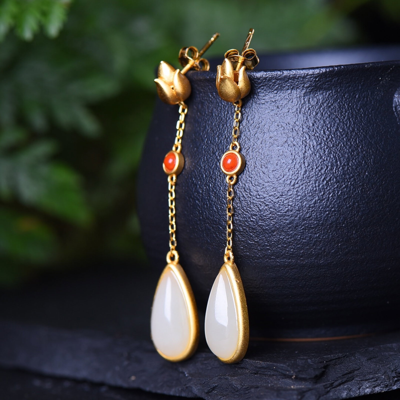 A Pair of Exquisite Sterling Silver-Gold Plated Inlaid White Jade Earrings - 3