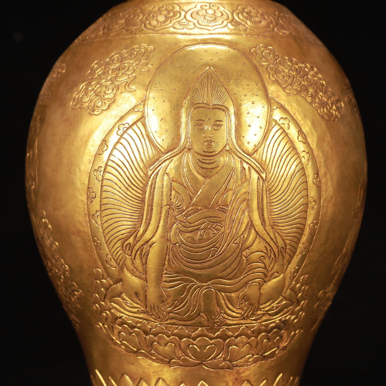 A Rare Gilt Bronze Statue of Avalokitesvara Pattern Bottle - 3
