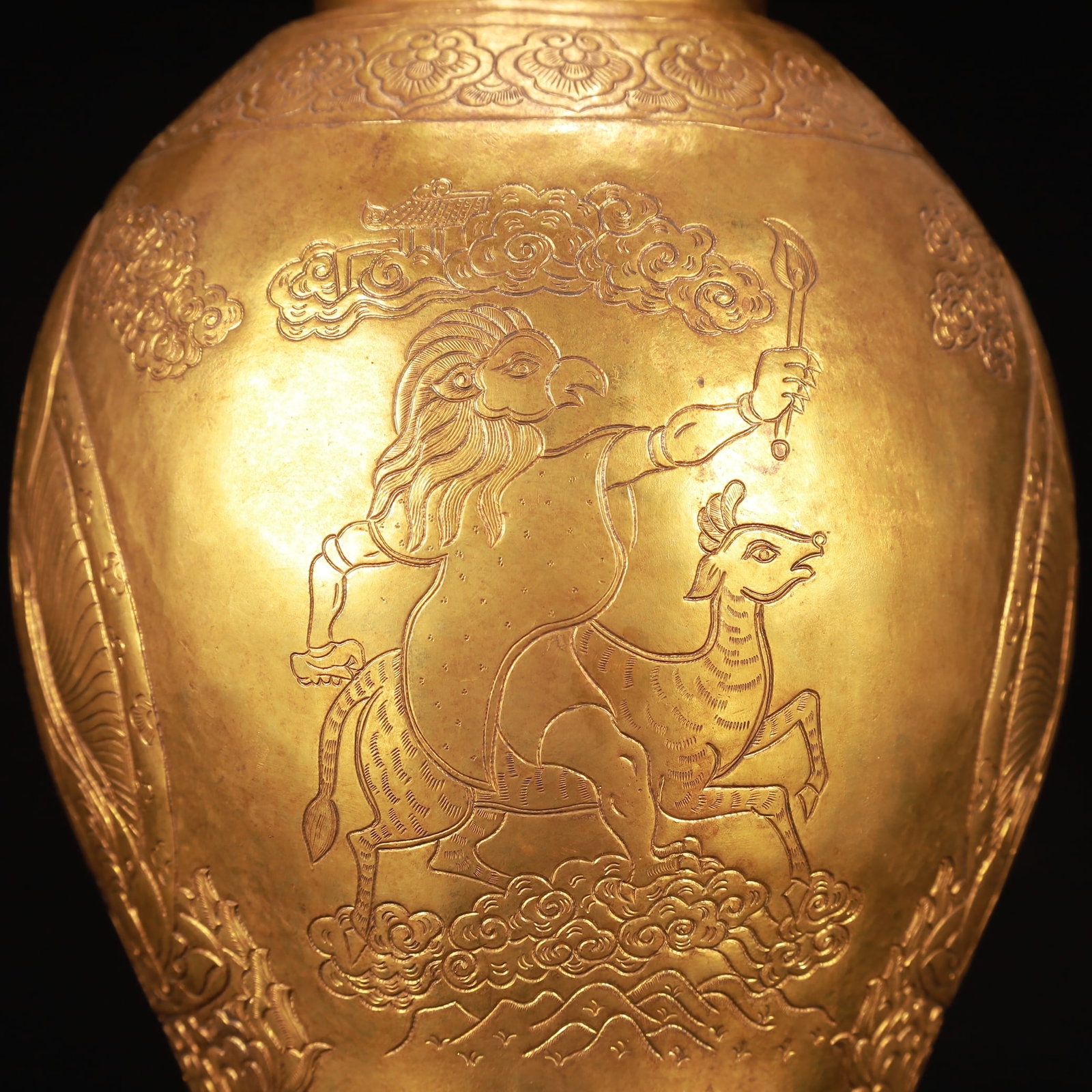 A Rare Gilt Bronze Statue of Avalokitesvara Pattern Bottle - 7