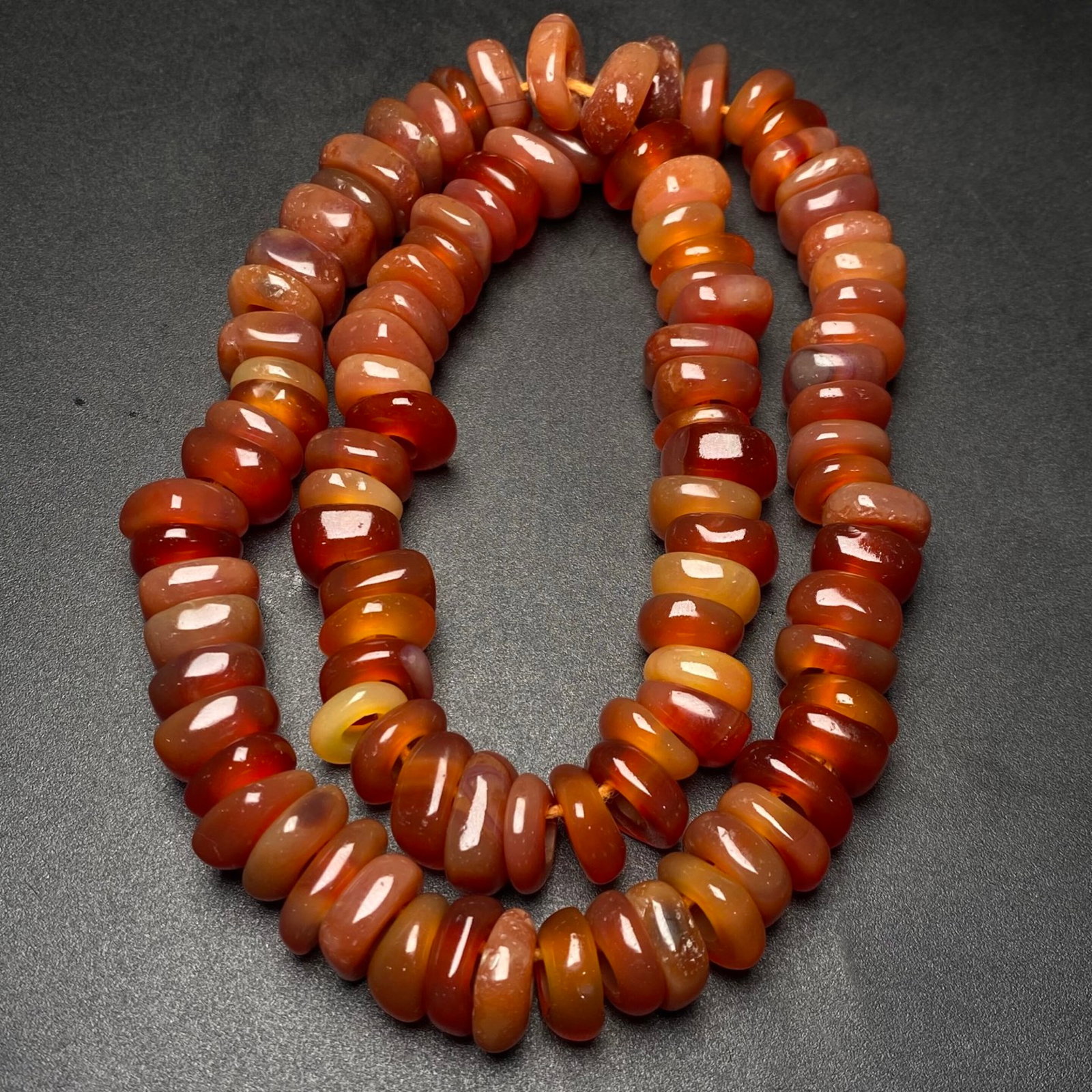 An Exquisite Agate Necklace - 2