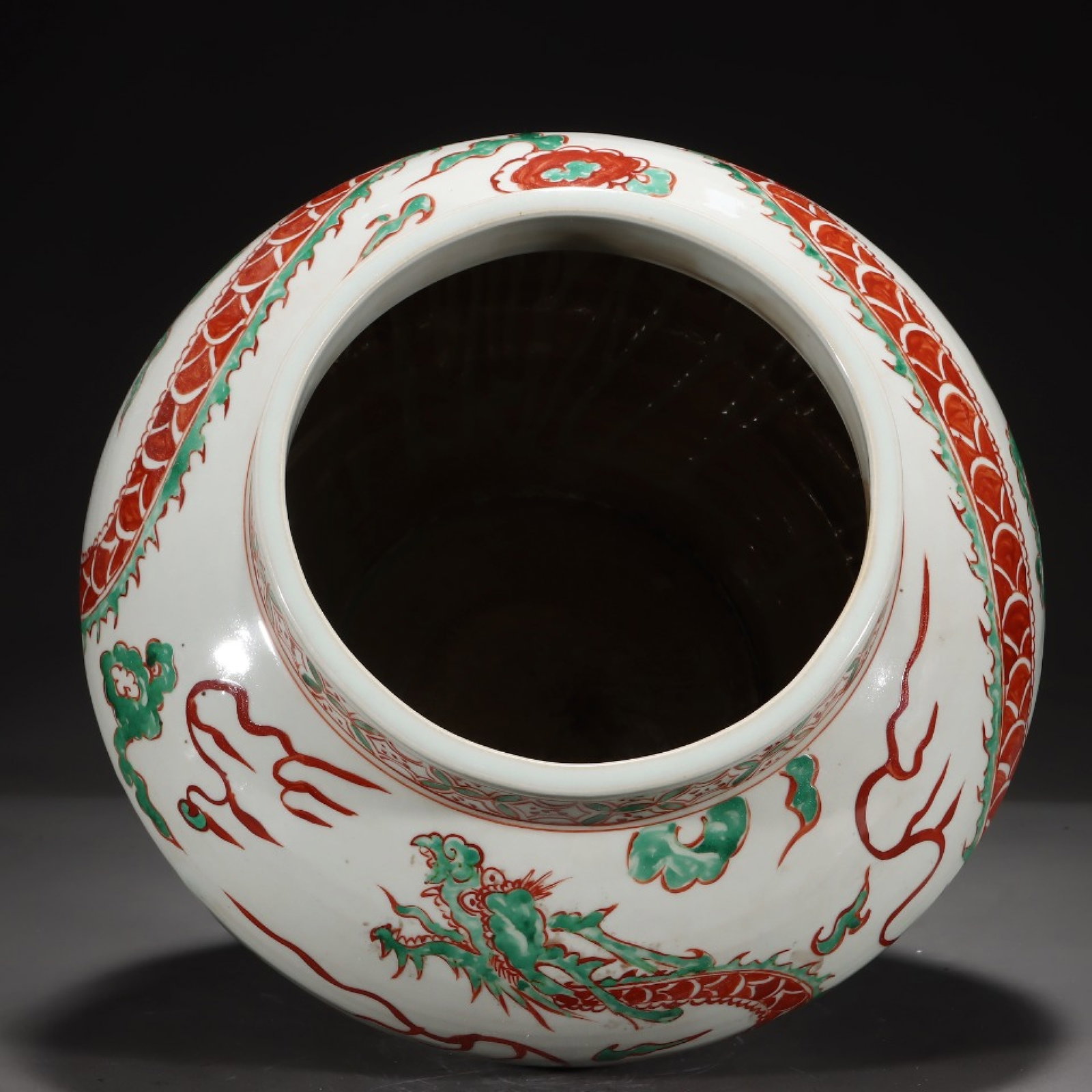 A Rare Red Green Color Auspicious Cloud and Dragon Pattern Jar - 6