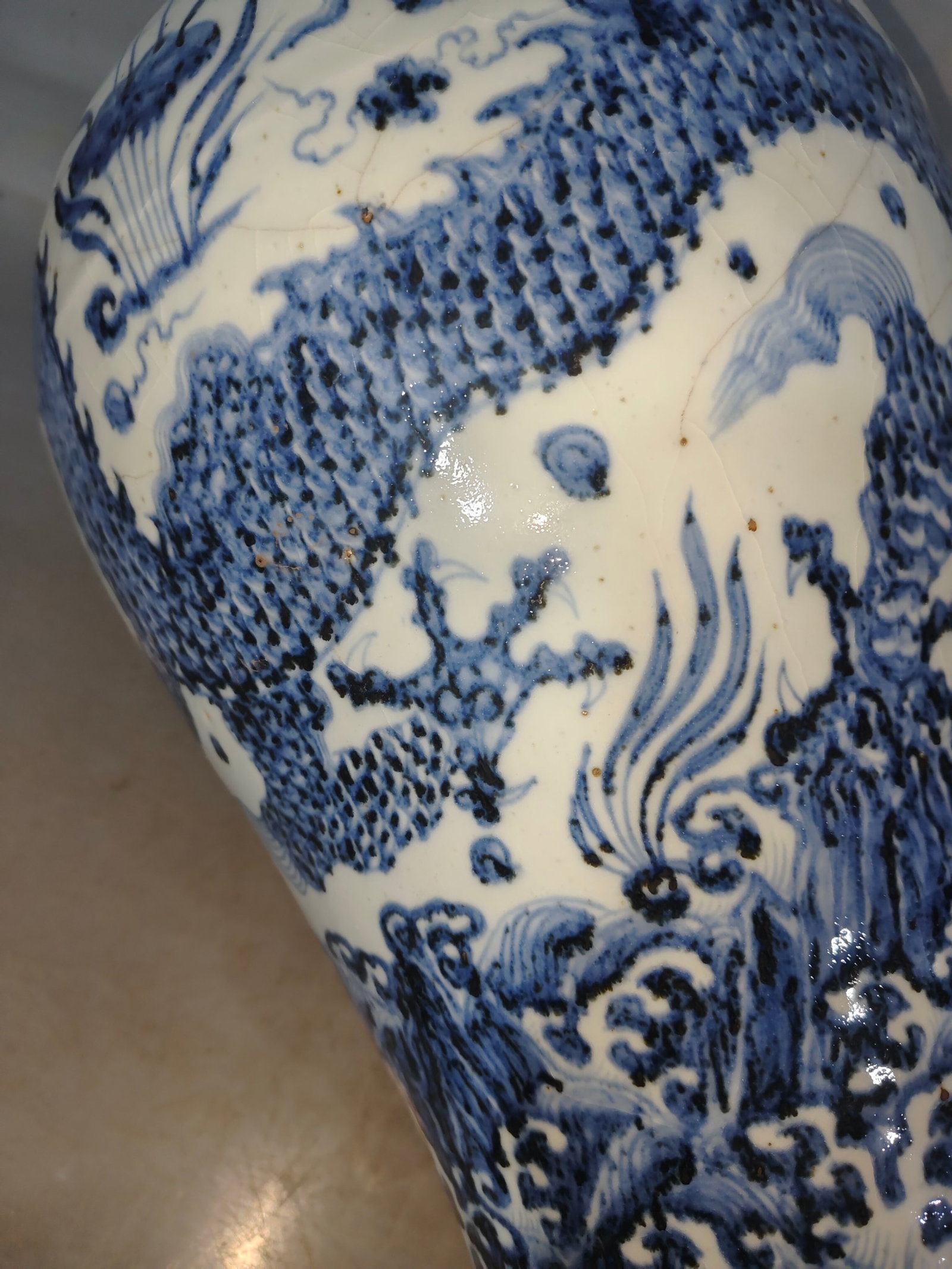 A Huge Blue and White Seawater and Dragon Pattern Vase - 5