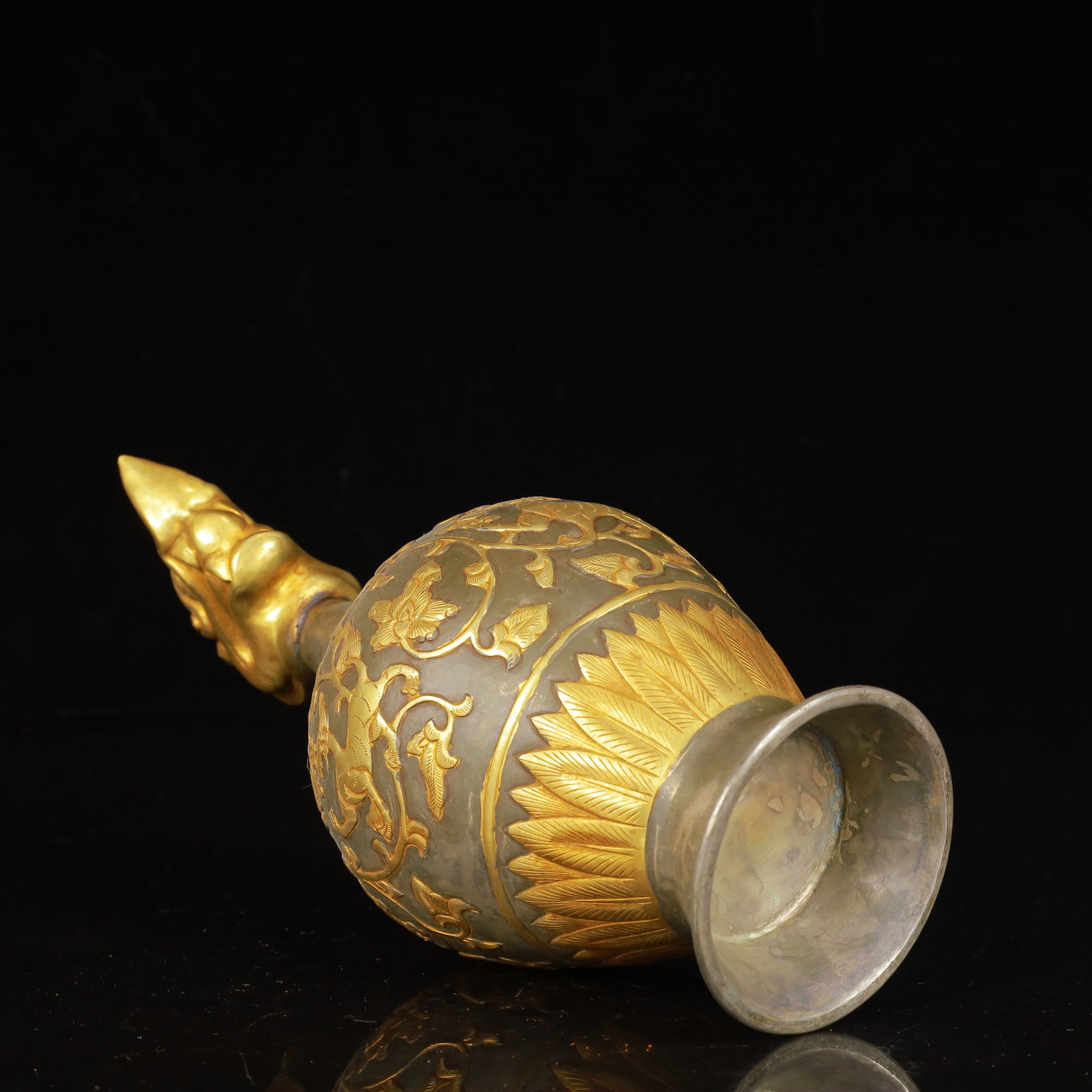 An Exquisite Gilt Silver Auspicious Beast Pattern Vase - 15
