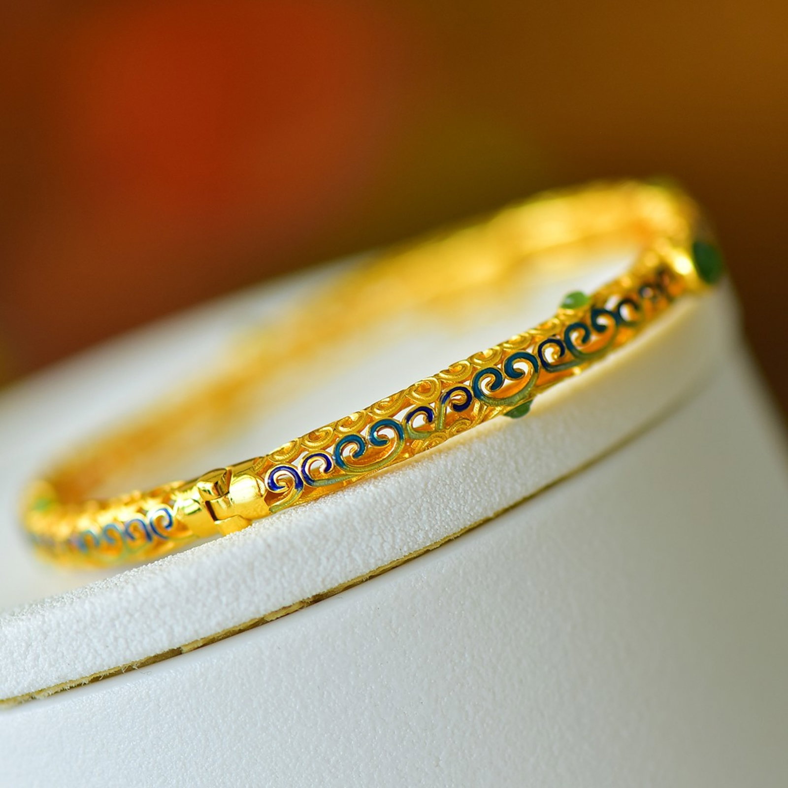 An Exquisite Sterling Silver-Gold Plated Inlaid Jasper Bracelets - 5