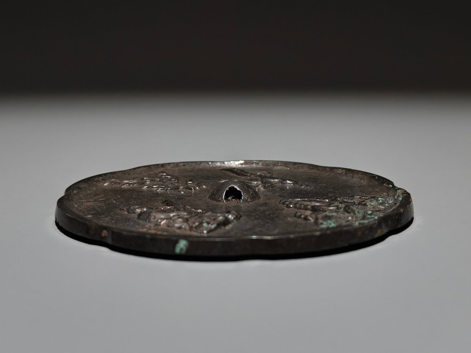 An Archaic Bronze Figure Phoenix Pattern Mirror - 9