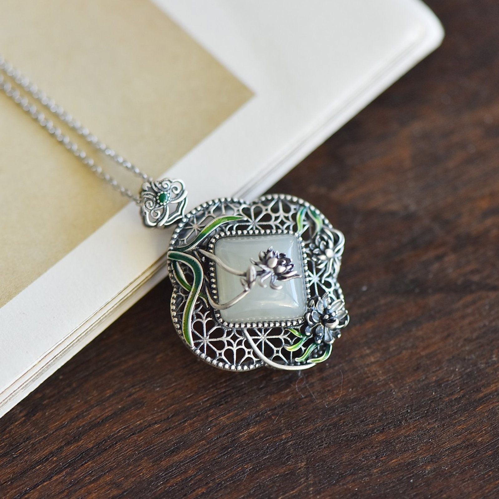 An Exquisite Sterling Silver Inlaid White Jade Pendant - 3
