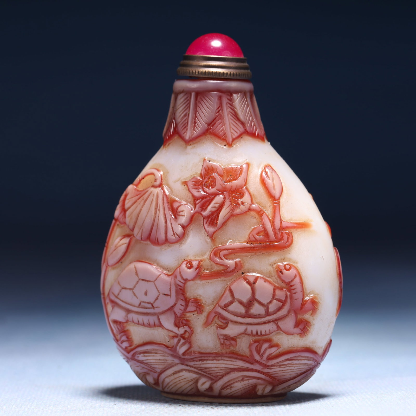 An Exquisite Glass Flower and Fish Pattern Snuff Bottle - 5