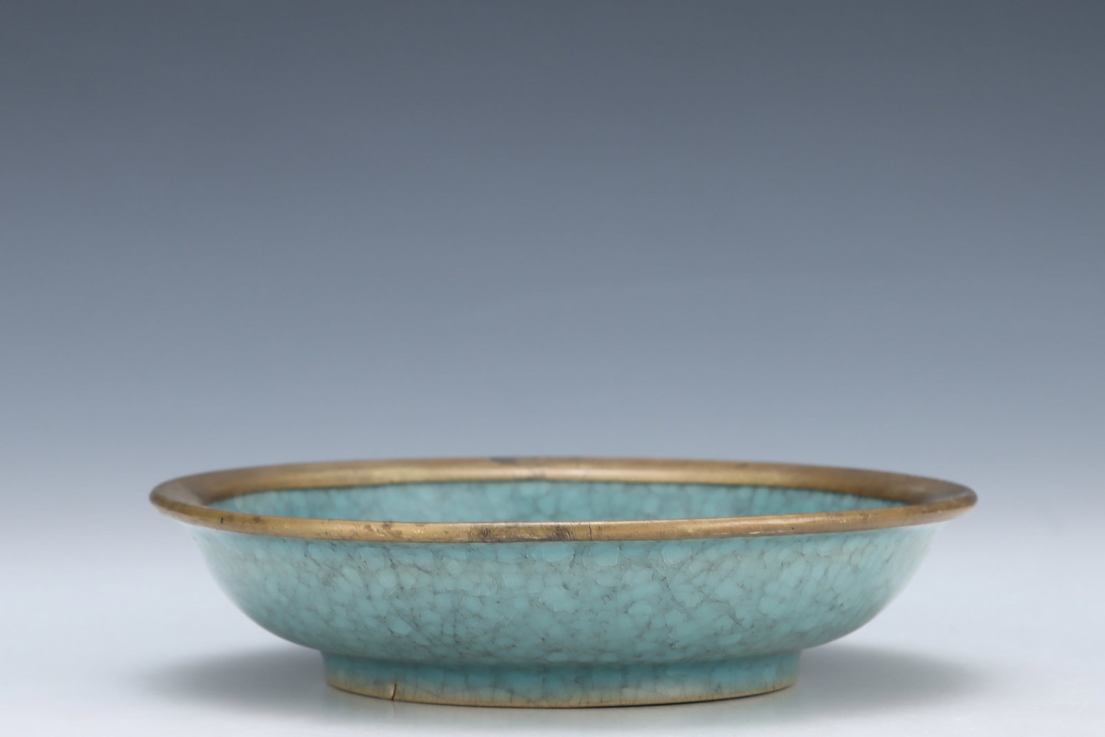 An Exquisite Ru yao Sky Blue Glazed Cover with Gold Plate,With Poem - 2