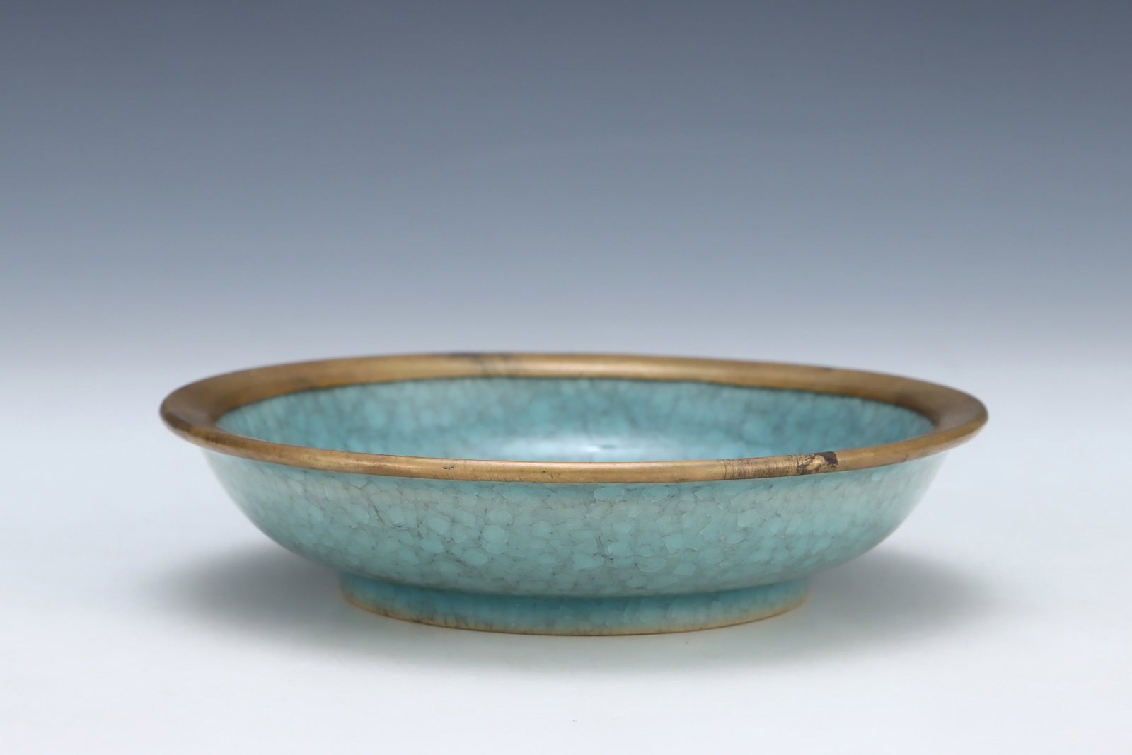 An Exquisite Ru yao Sky Blue Glazed Cover with Gold Plate,With Poem - 4
