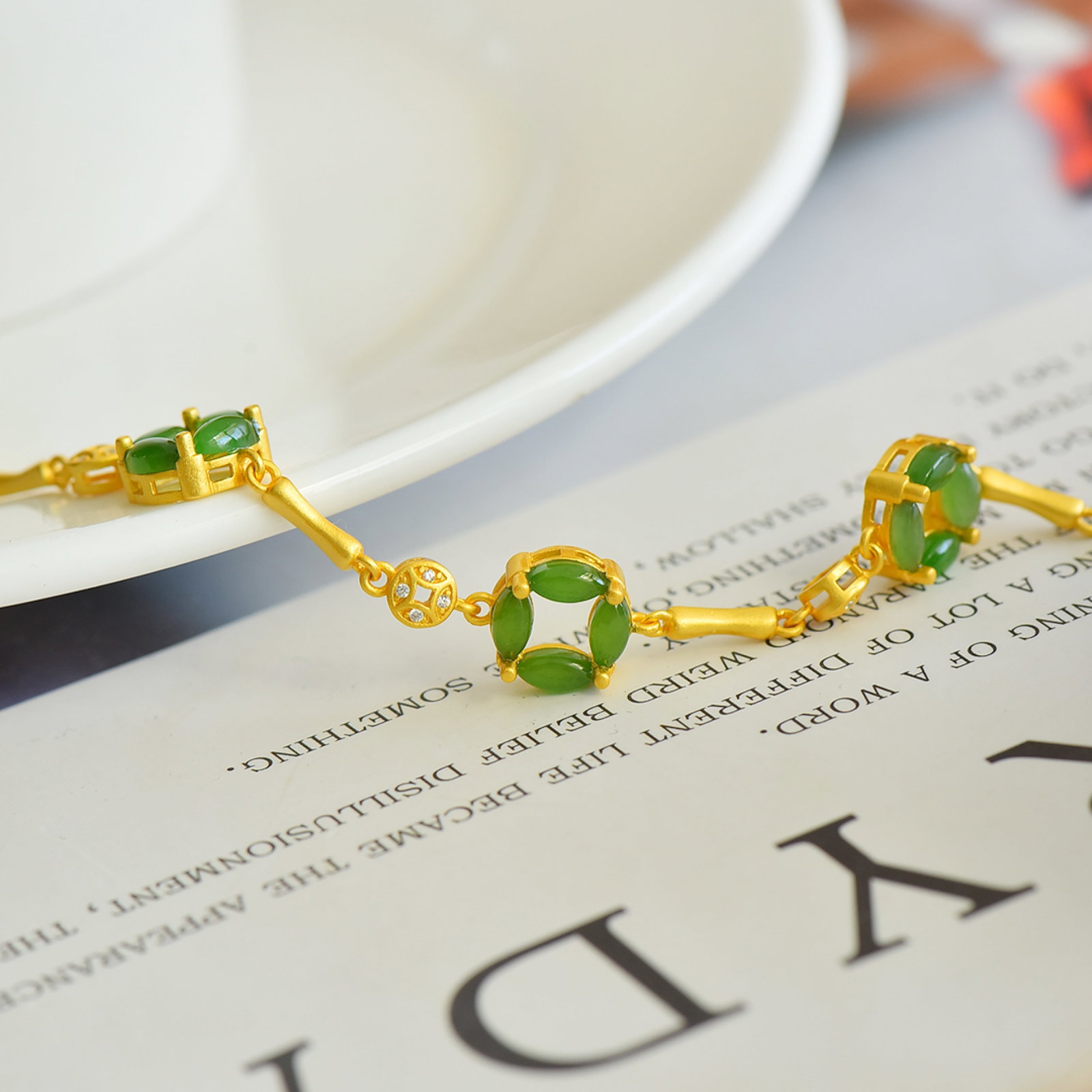 An Exquisite Sterling Silver-Gold Plated Inlaid Jasper Bracelets,Inlaid Diamond - 3