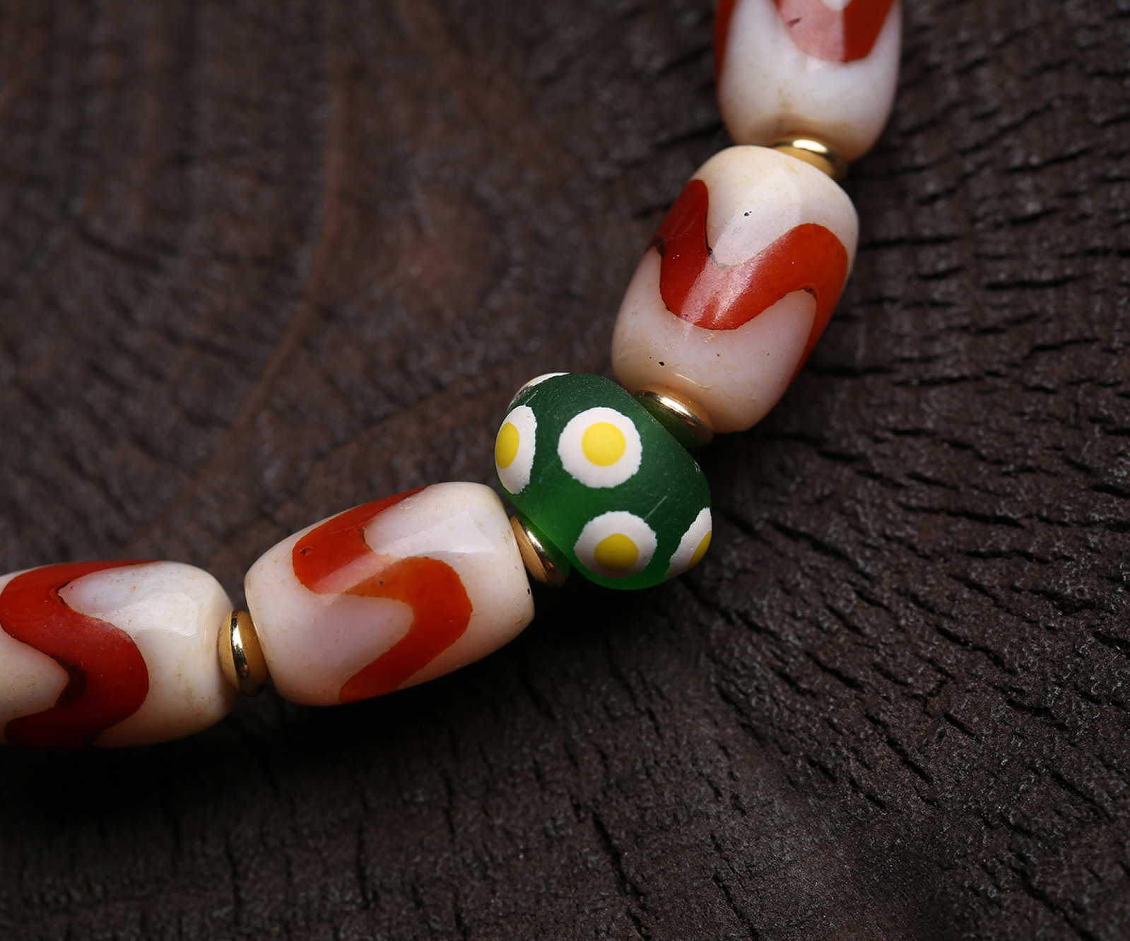 An Exquisite Dzi Bead Bracelets - 4