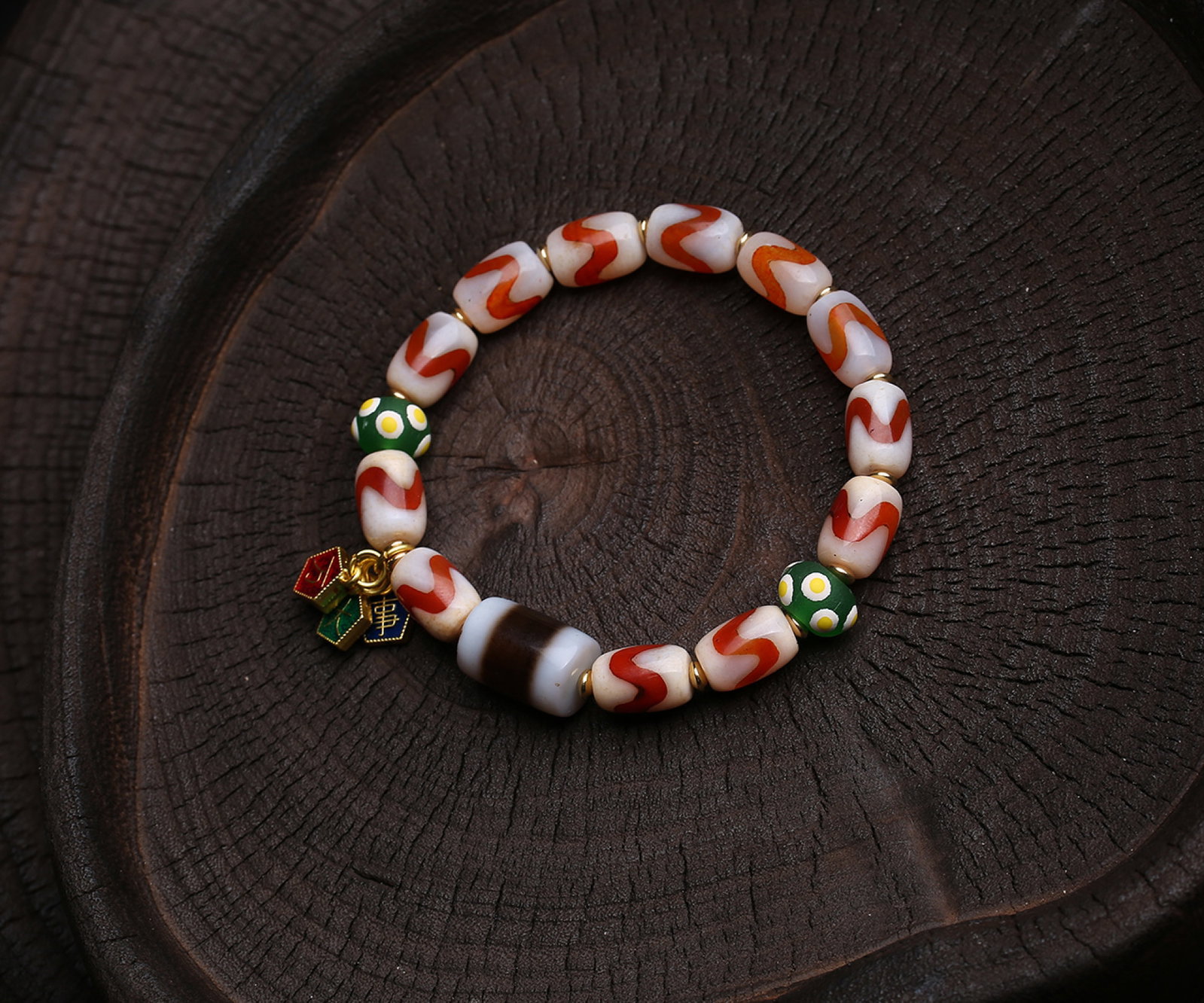 An Exquisite Dzi Bead Bracelets - 5