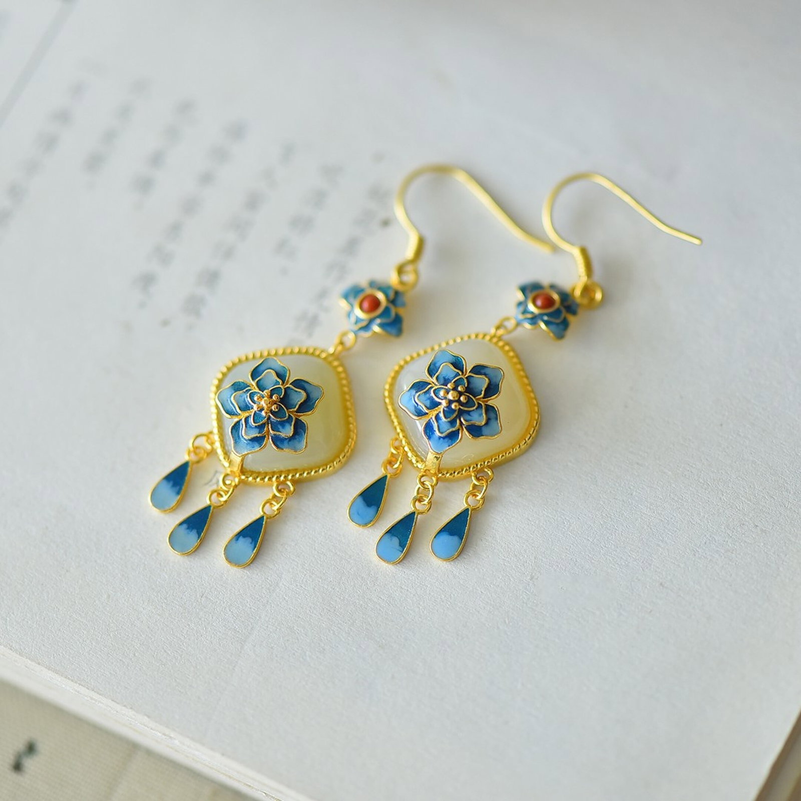 A Pair of Exquisite Sterling Silver-Gold Plated Inlaid White Jade Enamel Earrings - 4