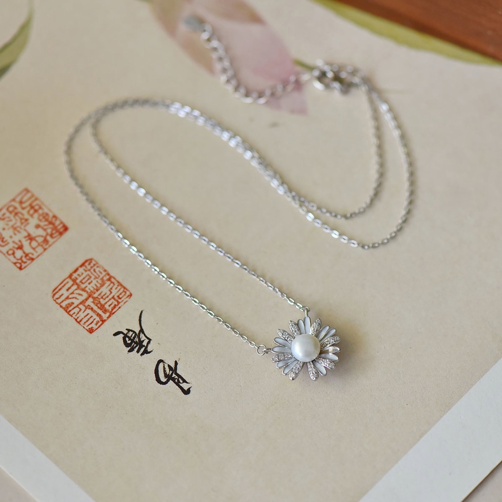 An Exquisite Sterling Silver Inlaid Pearls Pendant,Inlaid Diamond - 3