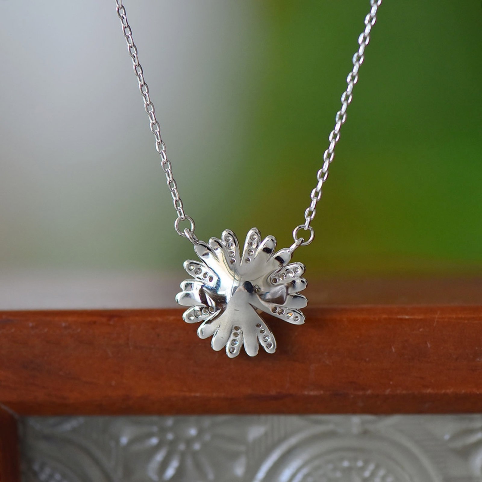 An Exquisite Sterling Silver Inlaid Pearls Pendant,Inlaid Diamond - 5