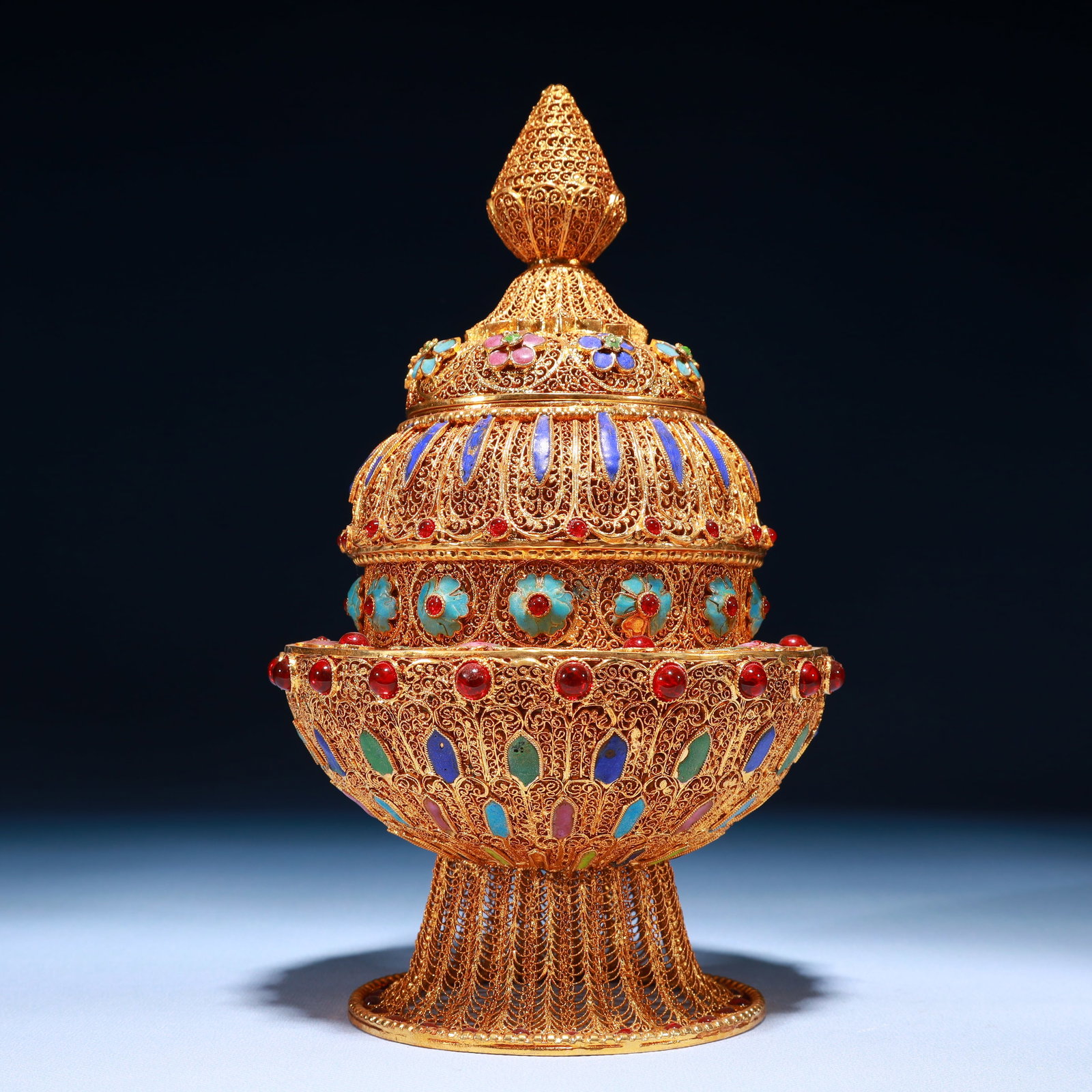 An Exquisite Filigree and Gilding Flower Pattern Ornament,Inlaid Gems - 5