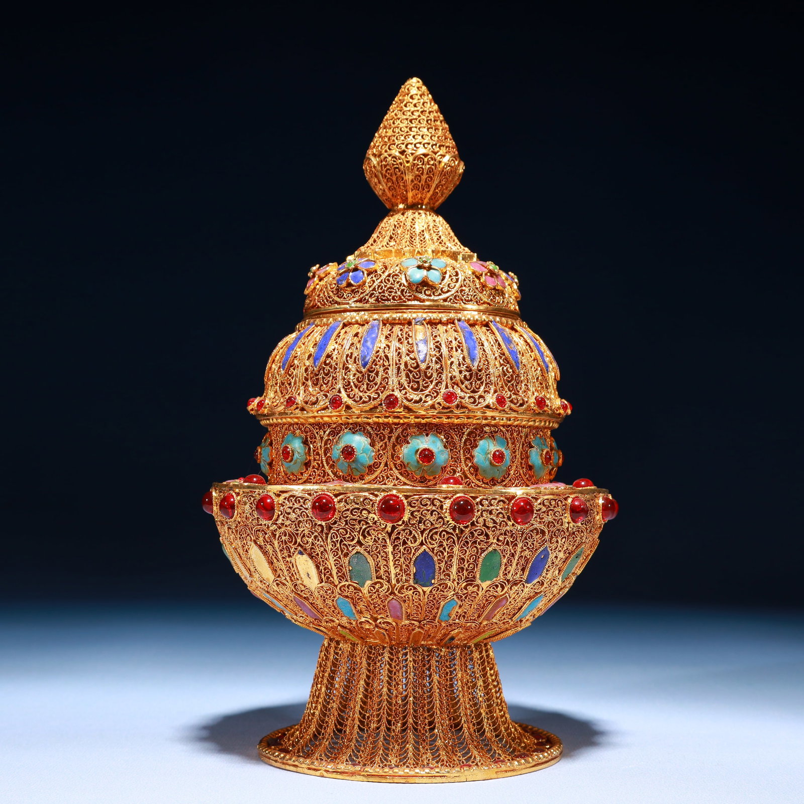 An Exquisite Filigree and Gilding Flower Pattern Ornament,Inlaid Gems - 6