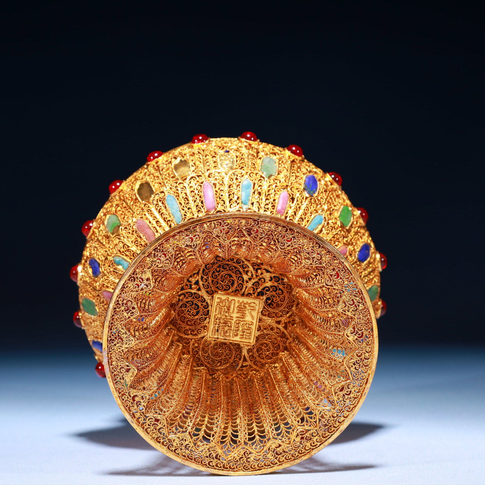 An Exquisite Filigree and Gilding Flower Pattern Ornament,Inlaid Gems - 8
