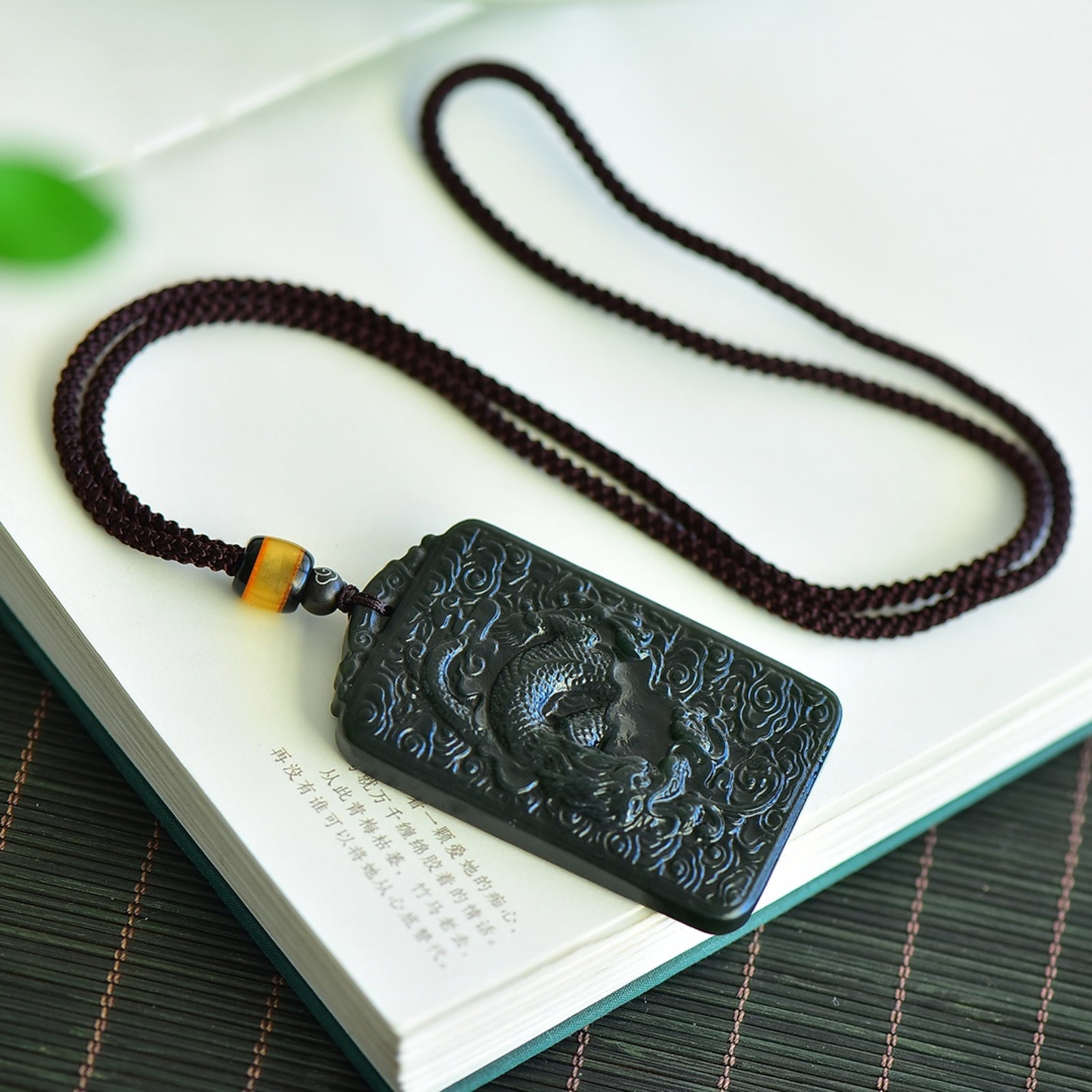 An Exquisite Sapphire Auspicious Cloud and Dragon Pattern Pendant - 5
