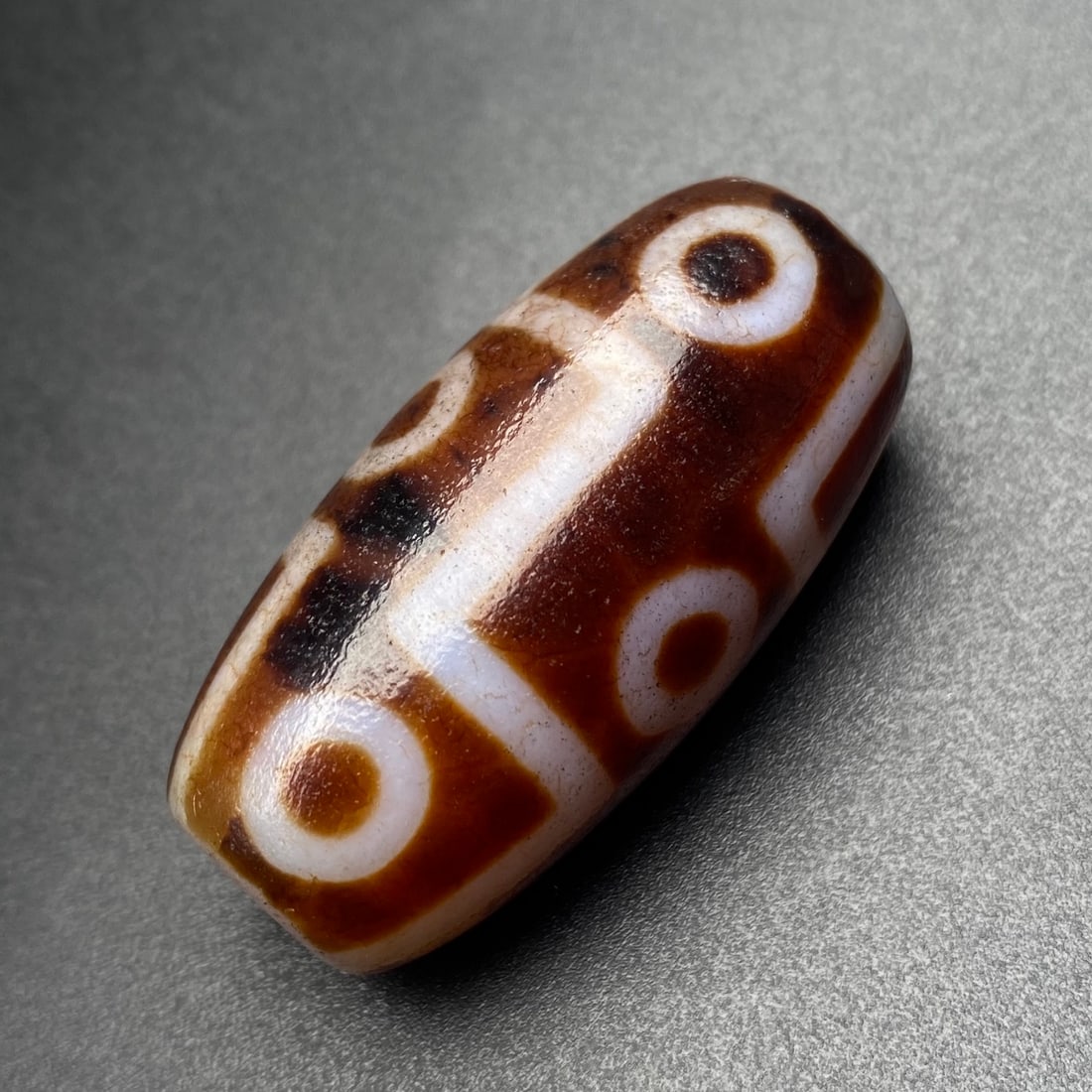 An Exquisite Nine Eyes Dzi Bead Pendant - 2