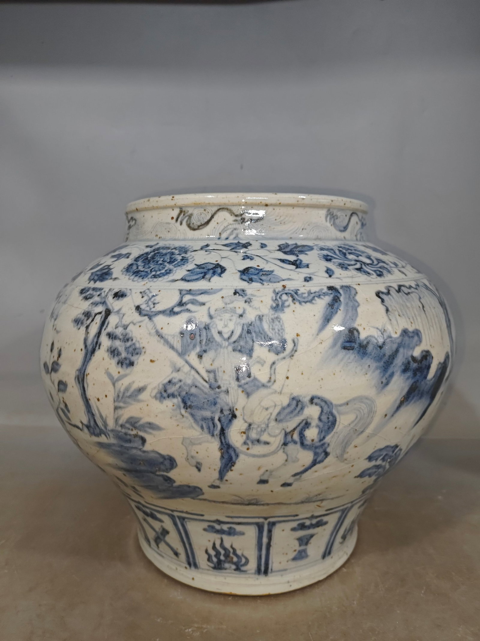 A Rare Blue and White Character and Story Pattern Jar - 2