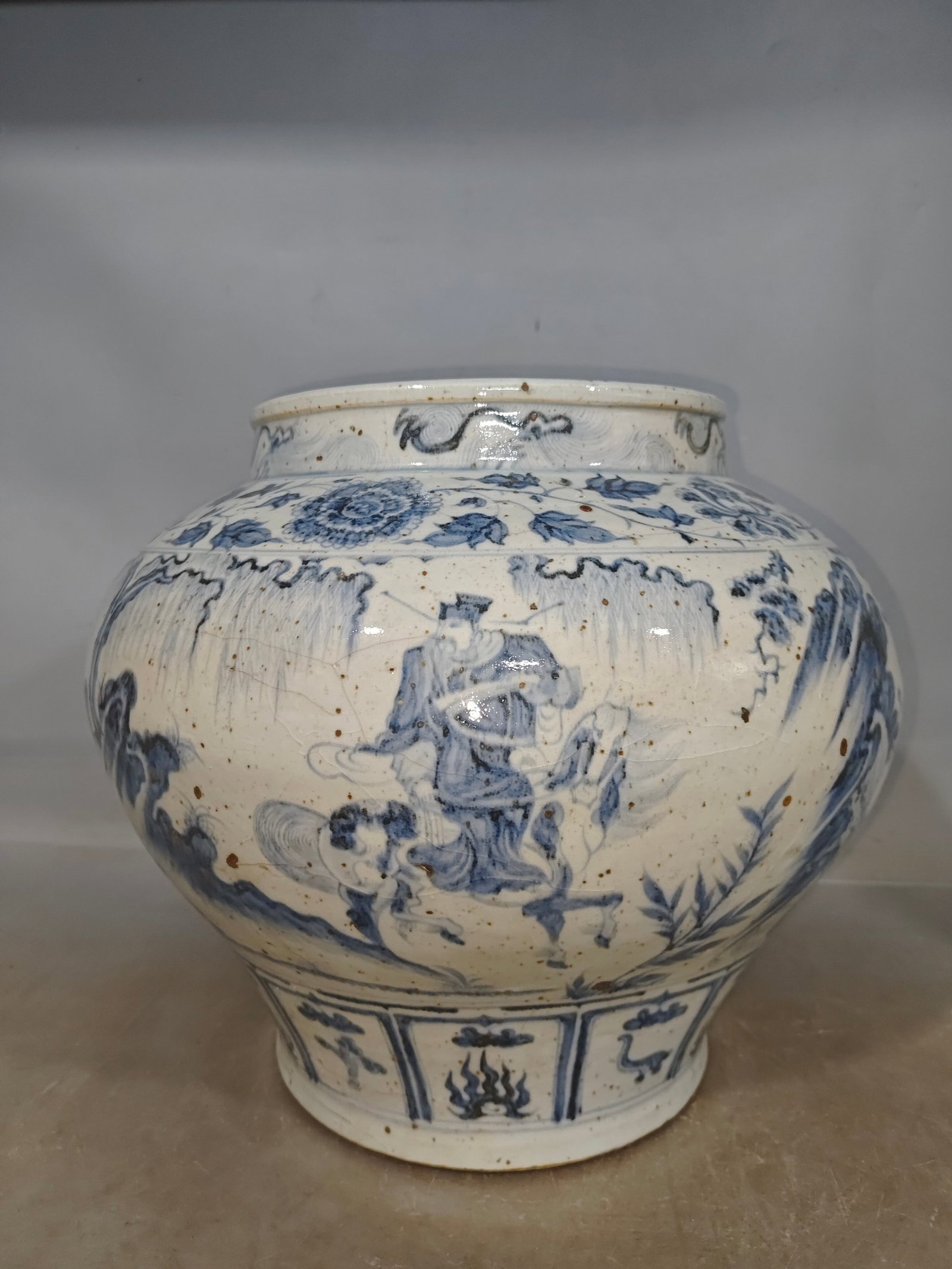 A Rare Blue and White Character and Story Pattern Jar - 3