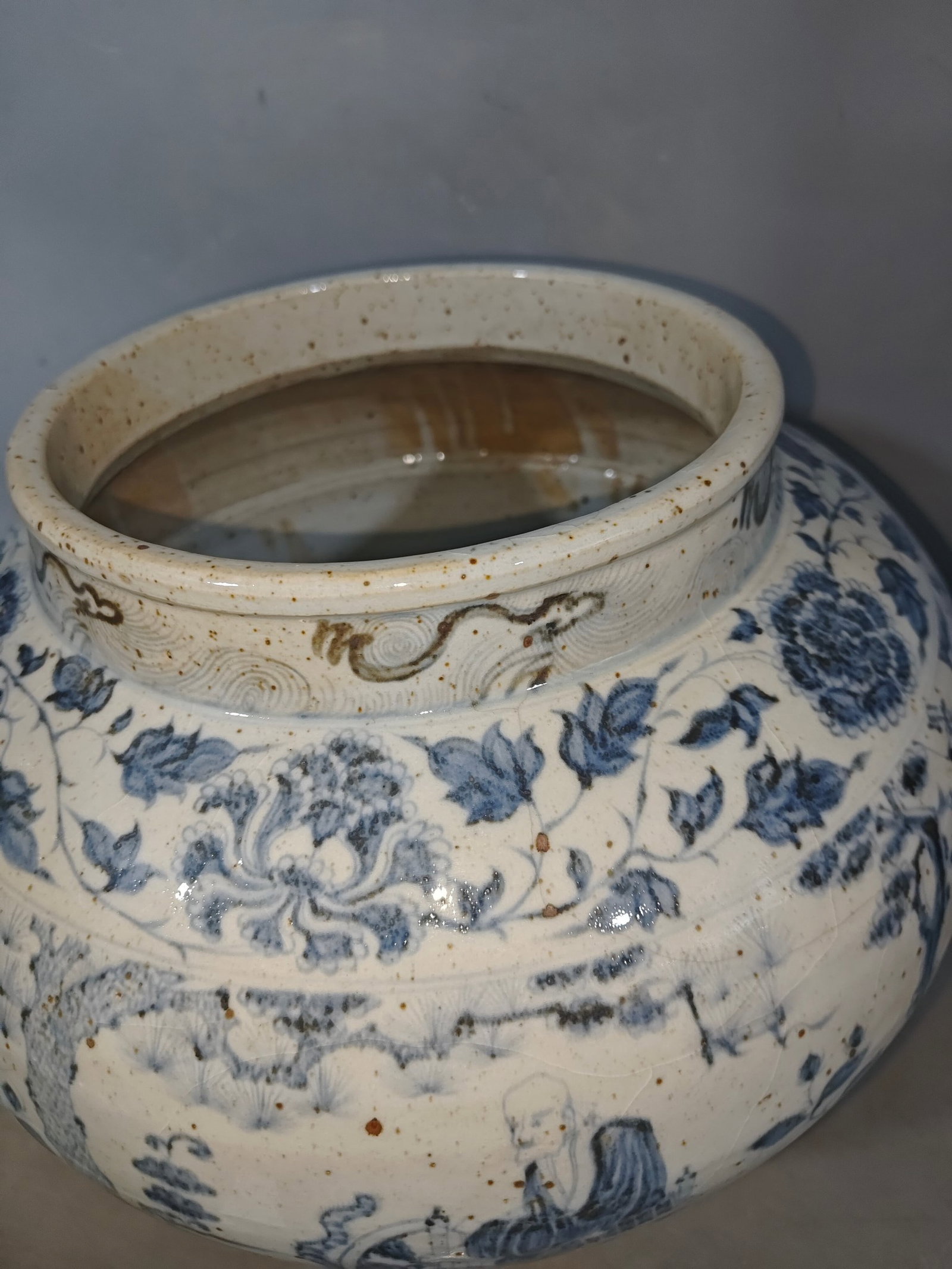A Rare Blue and White Character and Story Pattern Jar - 6