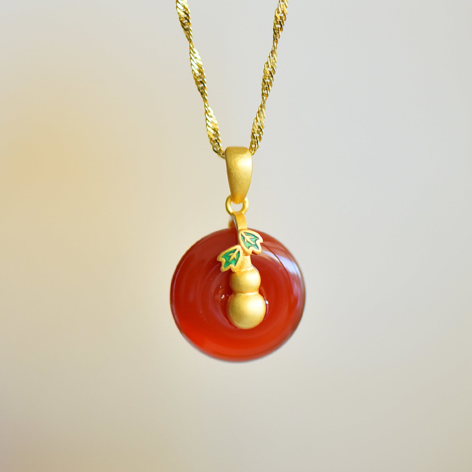 An Exquisite Sterling Silver-Gold Plated Inlaid Agate Pendant - 4