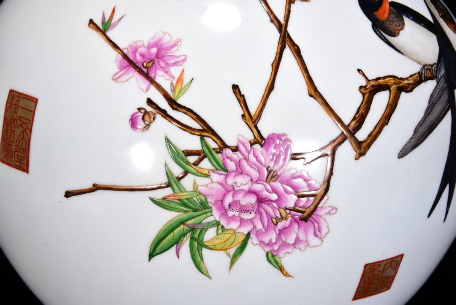 A Huge Enamel Painted Gold Flower and Bird Pattern Vase,With Poem - 6