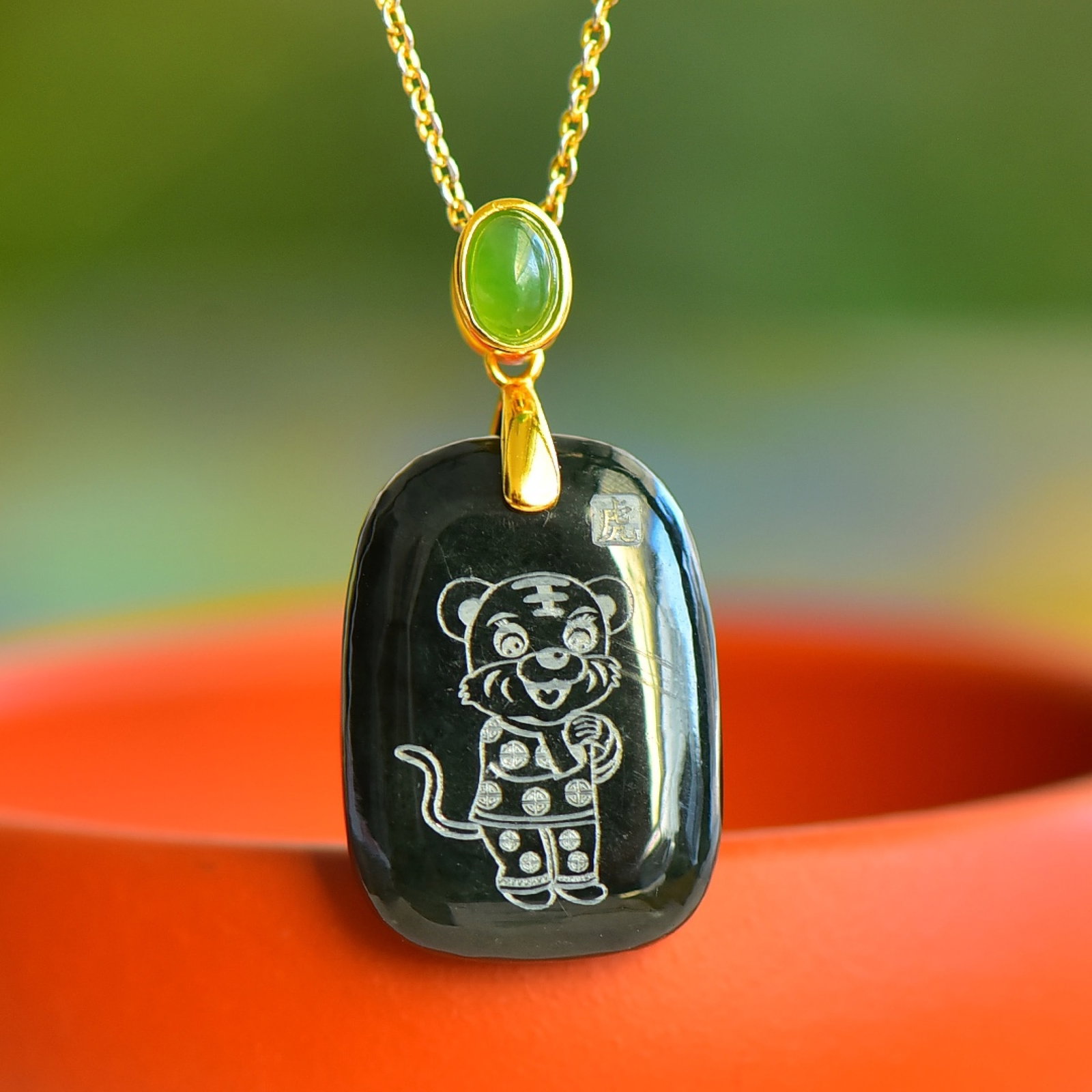 An Exquisite Sterling Silver-Gold Plated Inlaid Black Jade Pendant,Inlaid Jasper - 2