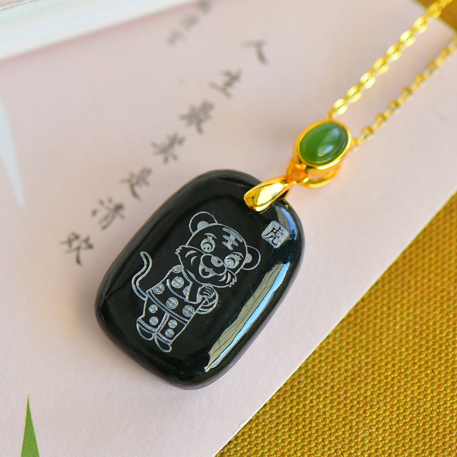An Exquisite Sterling Silver-Gold Plated Inlaid Black Jade Pendant,Inlaid Jasper - 4