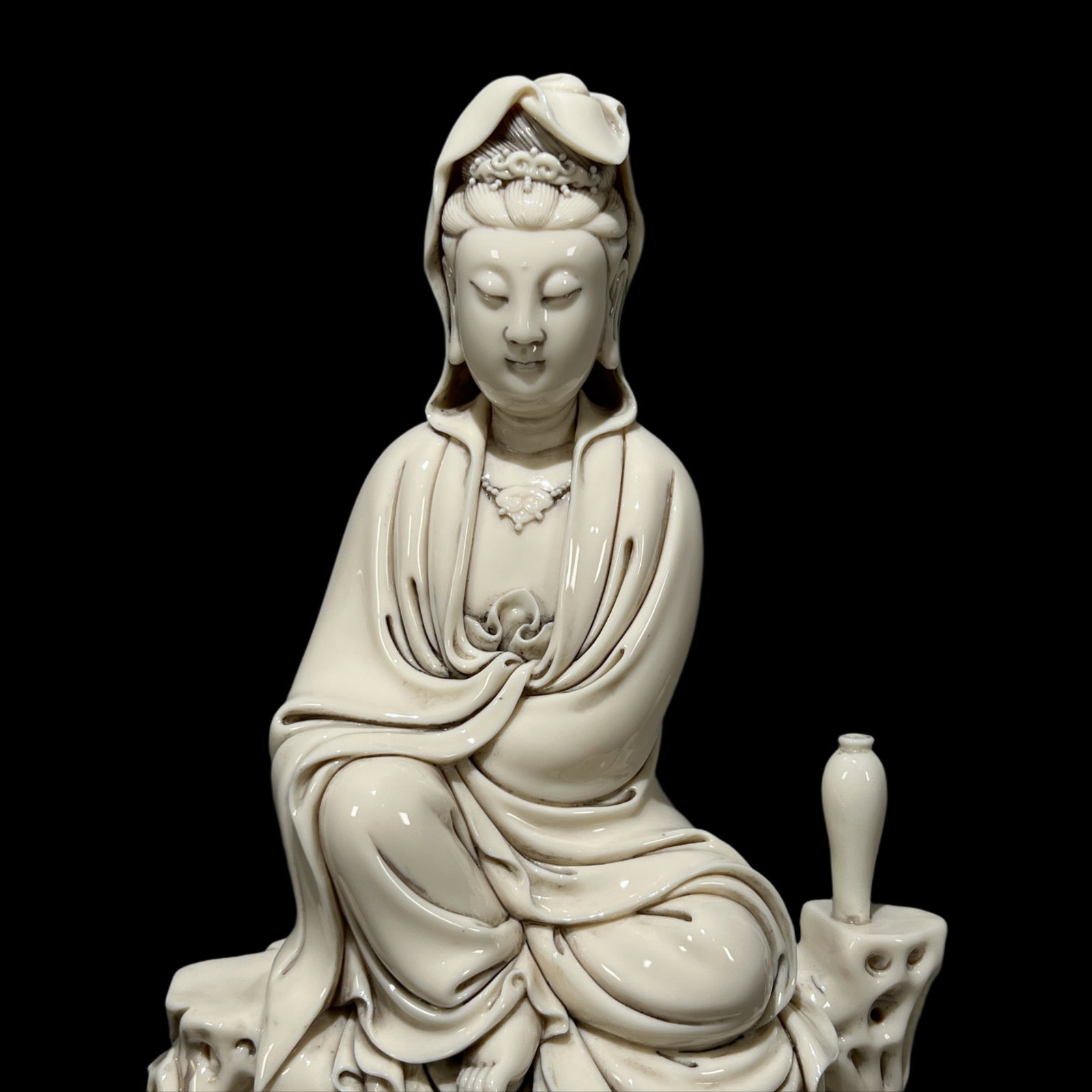 A Solemn Blance-De-Chine Statue of Avalokitesvara - 2