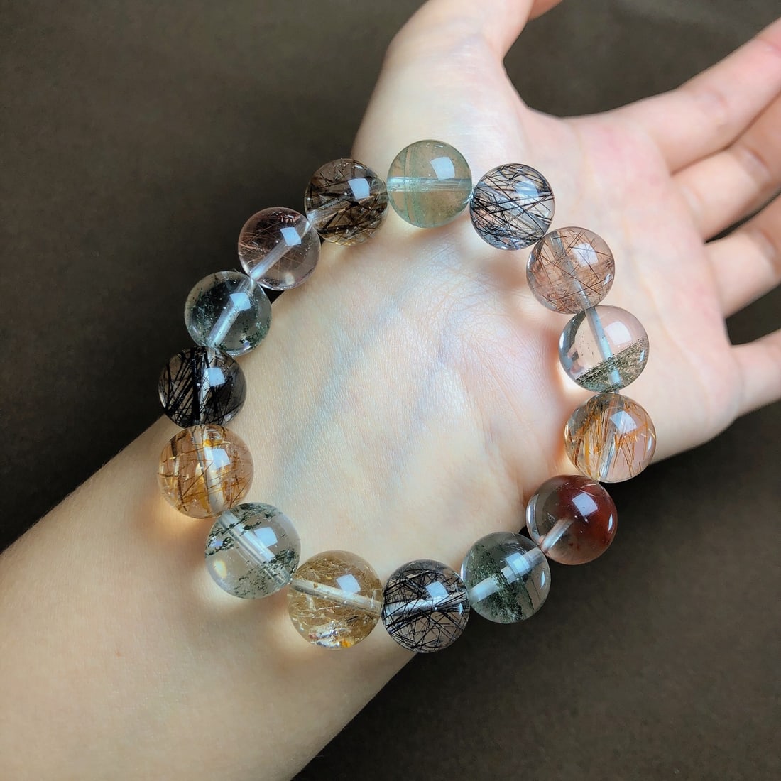An Exquisite Multi-Gem Bracelets - 2