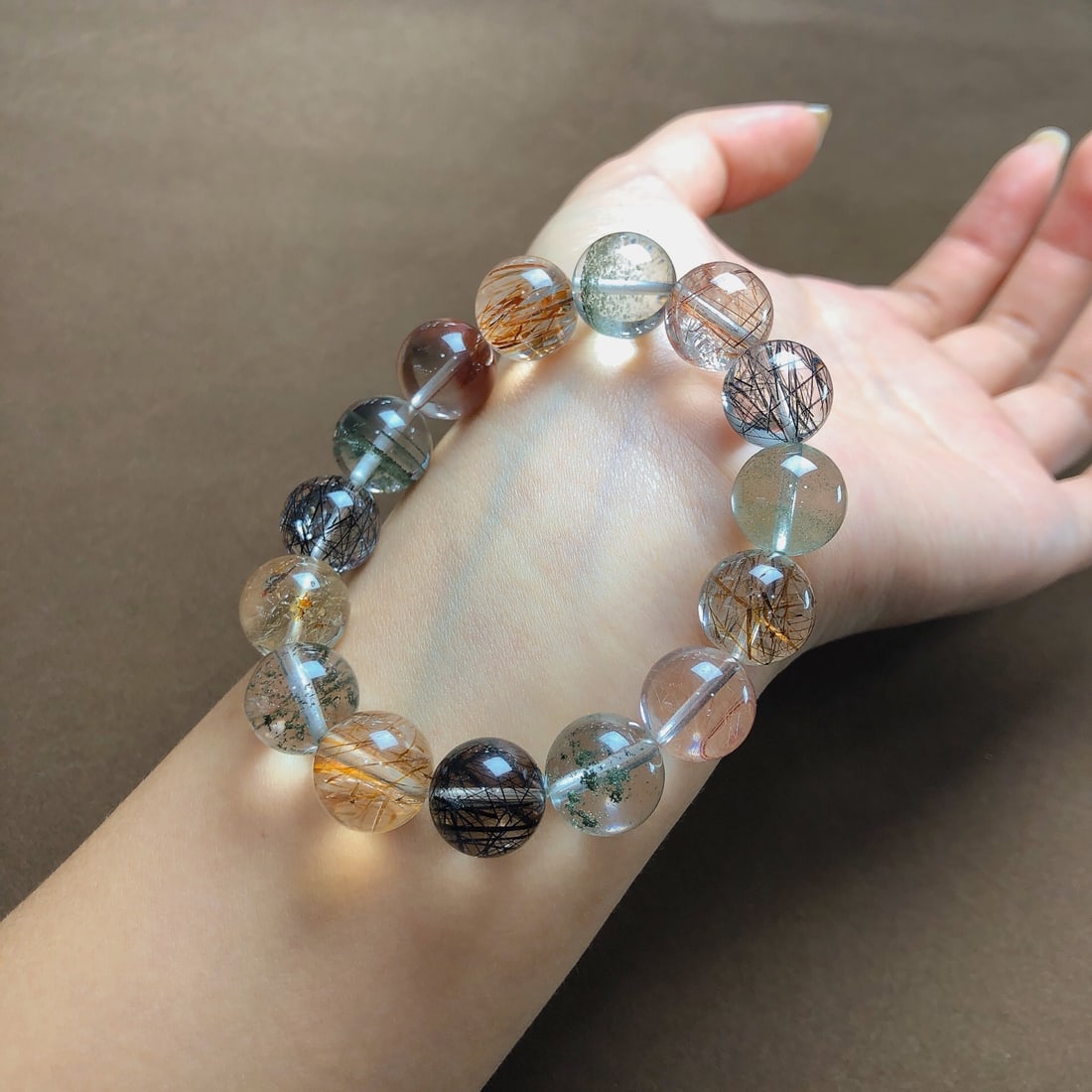 An Exquisite Multi-Gem Bracelets - 3