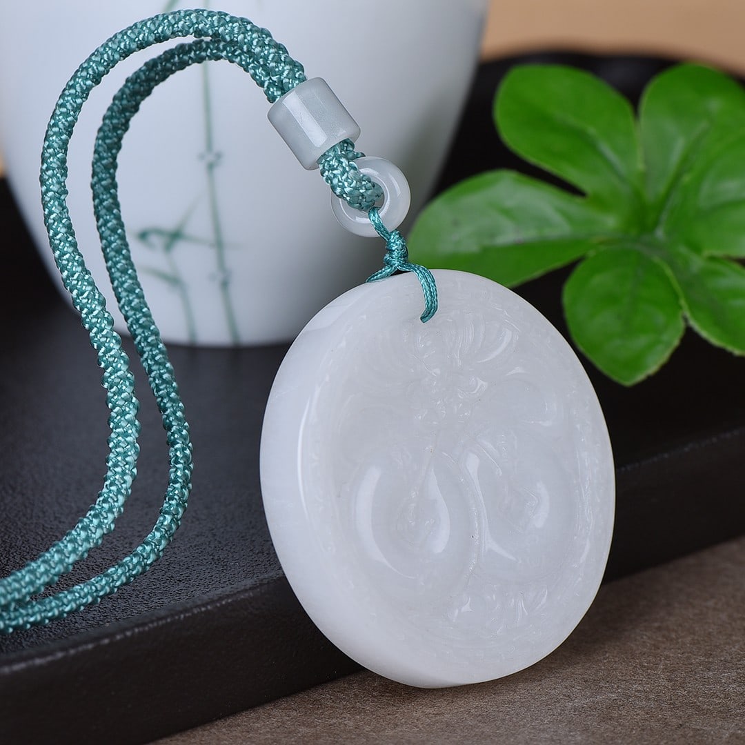 An Exquisite White Jade Pendant - 2