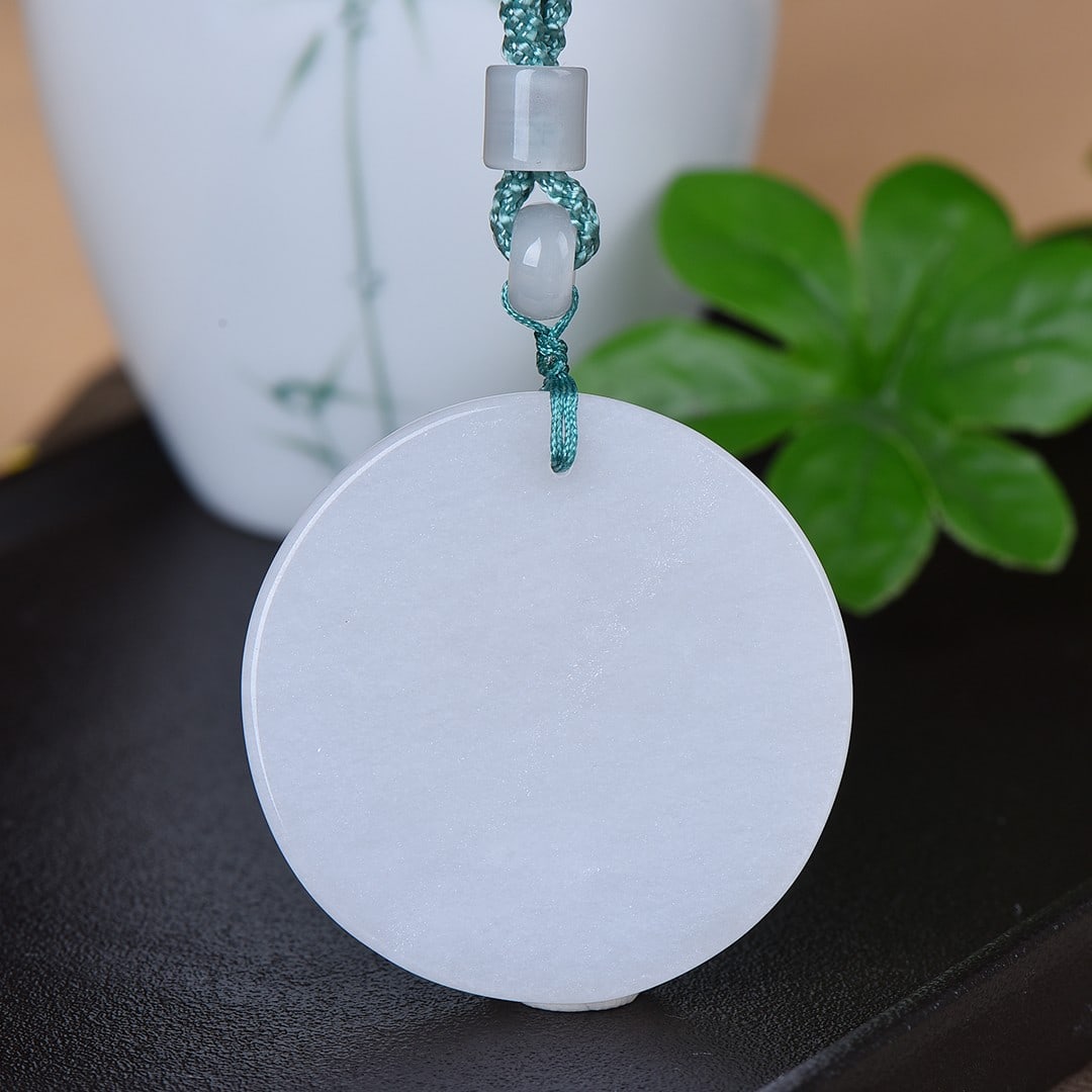 An Exquisite White Jade Pendant - 5