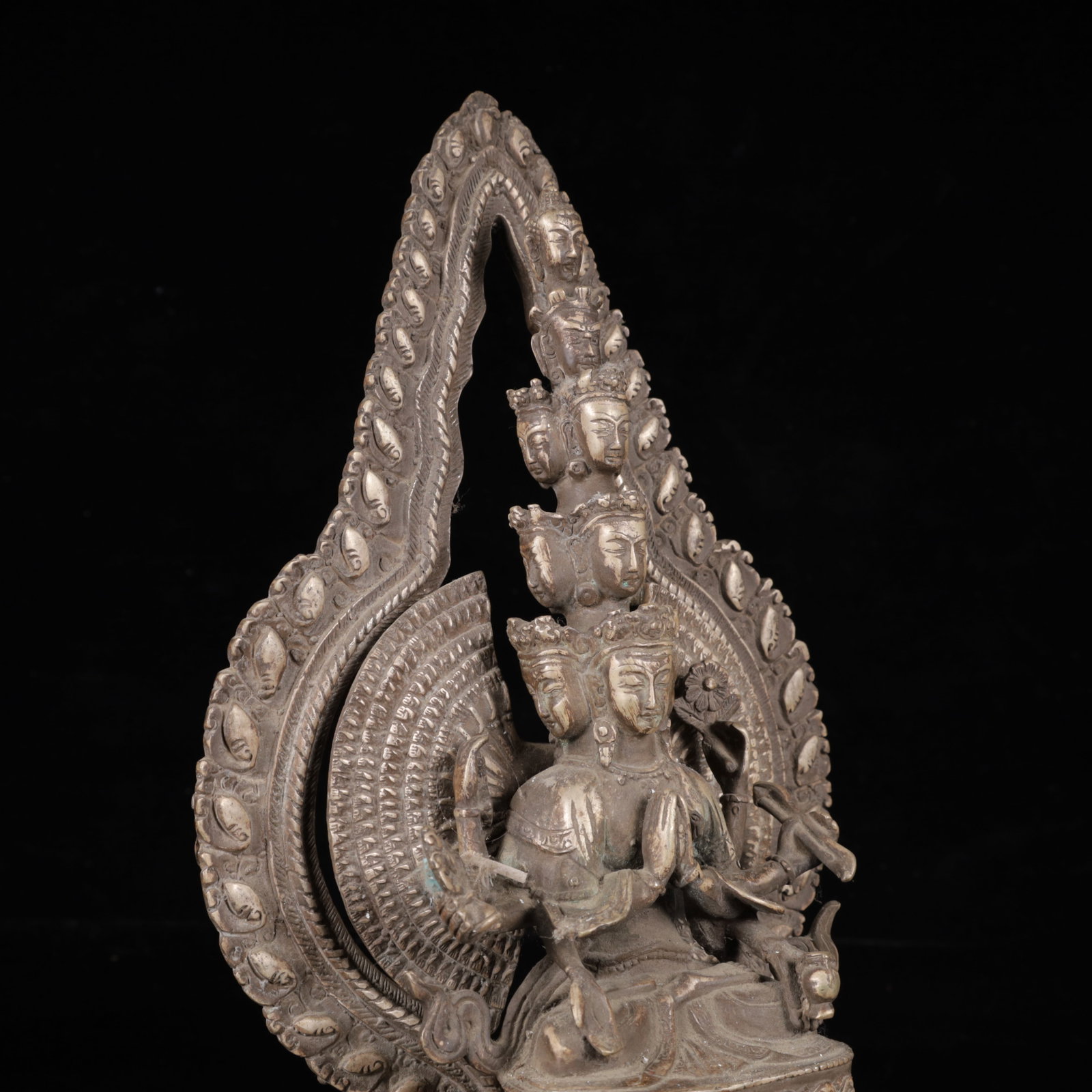 An Exquisite Silver-Plated Bronze Statue of Eleven-Headed Buddha Statue - 8
