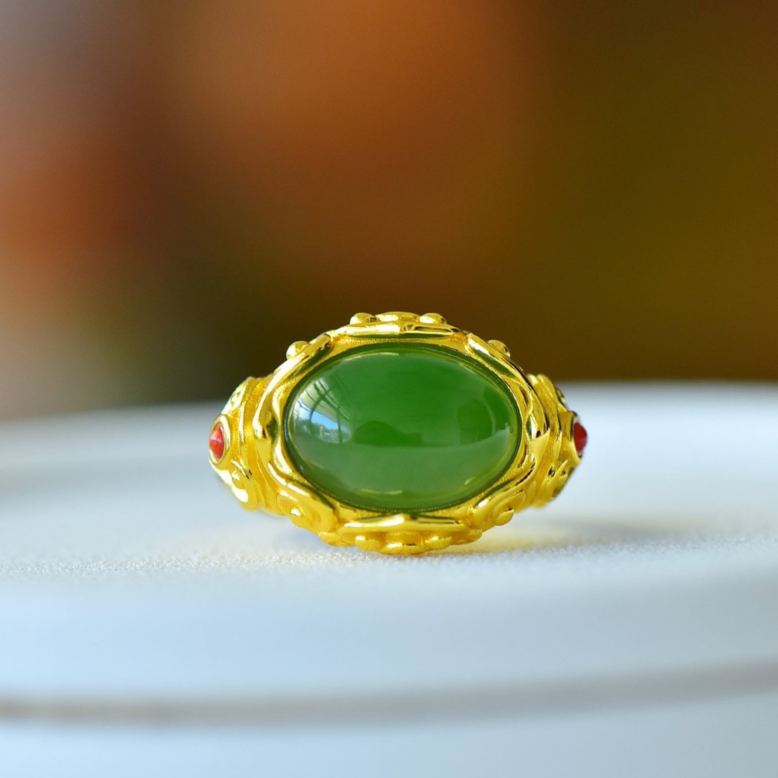 An Exquisite Sterling Silver-Gold Plated Inlaid Jasper Ring - 2