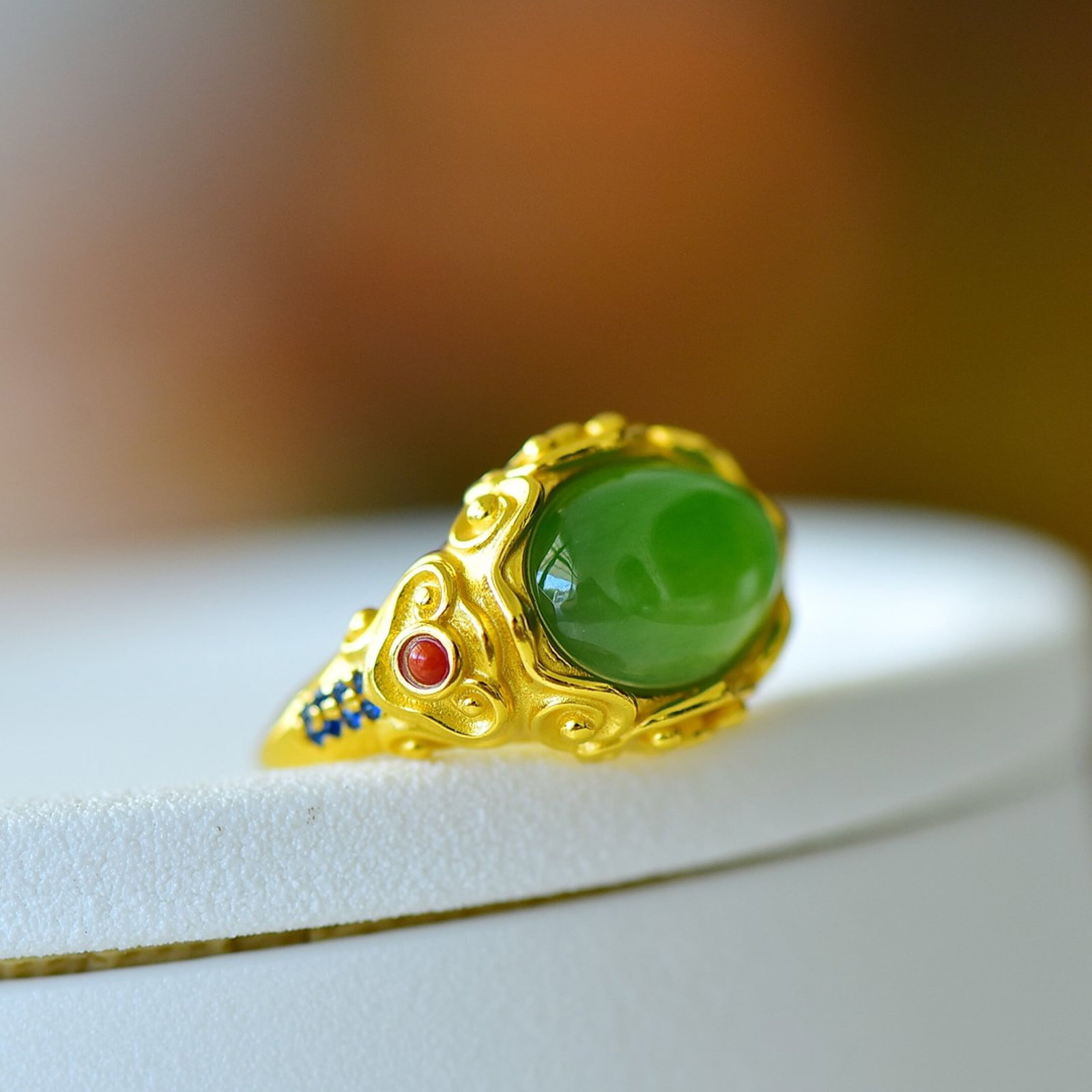 An Exquisite Sterling Silver-Gold Plated Inlaid Jasper Ring - 5