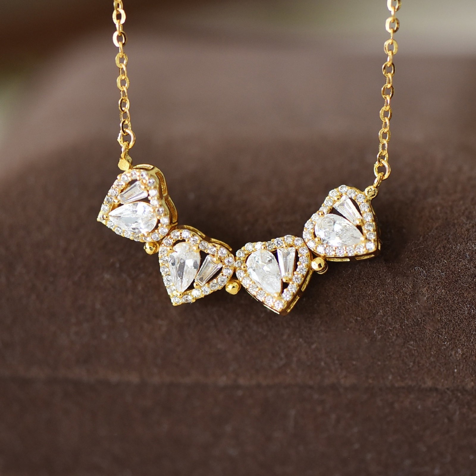 An Exquisite Sterling Silver-Gold Plated Inlaid Diamond Pendant - 5