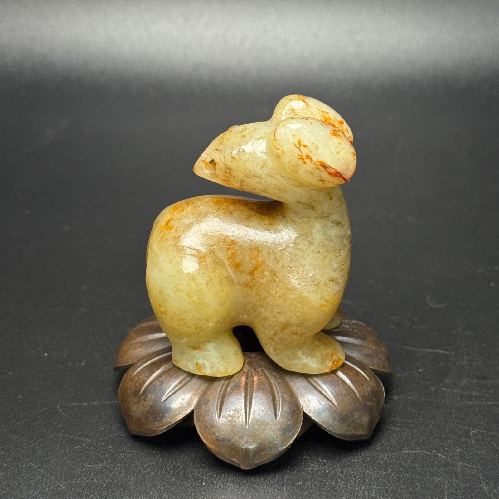An Exquisite White Jade Sheep Pendant - 3
