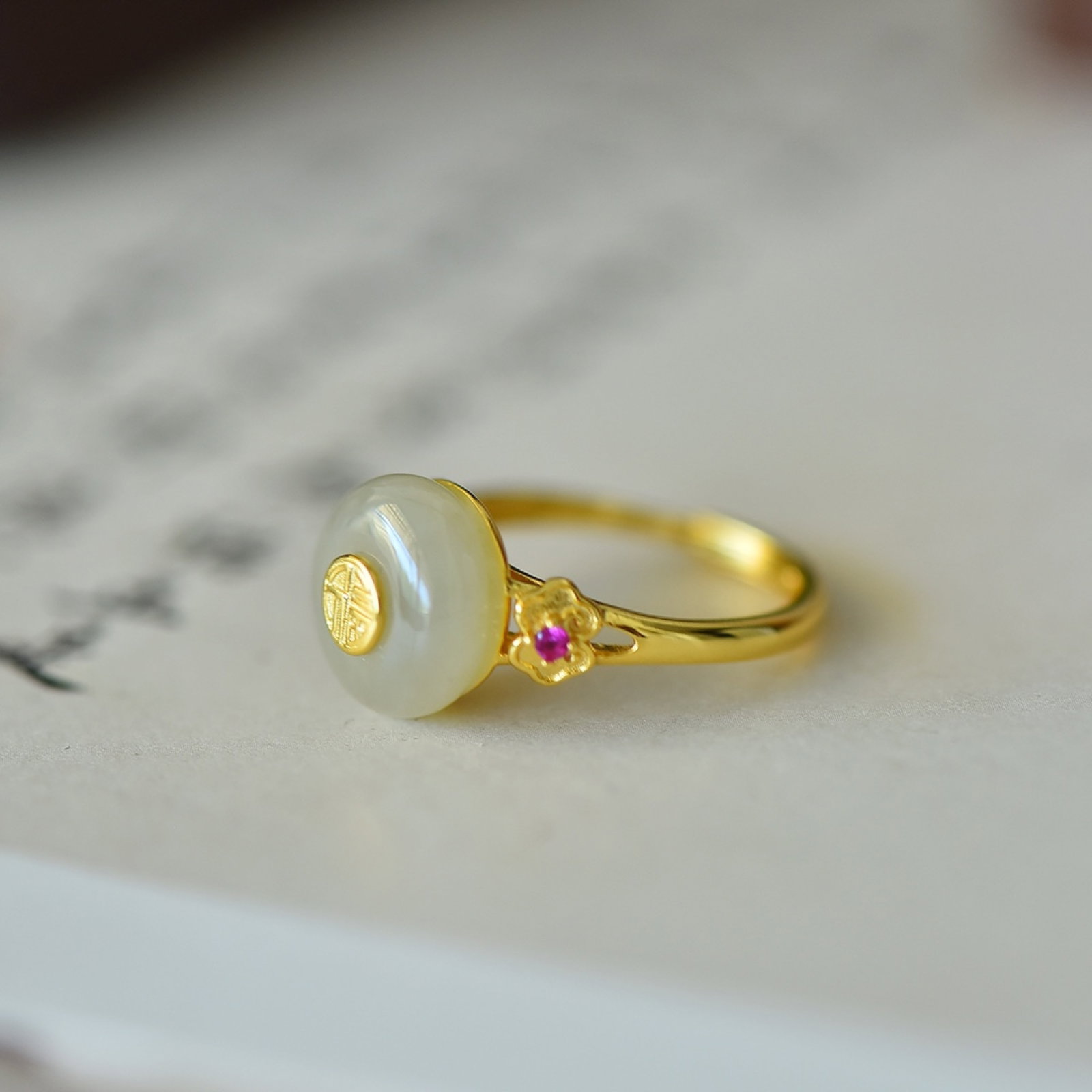 An Exquisite Sterling Silver-Gold Plated Inlaid White Jade Ring,Inlaid Gems - 4