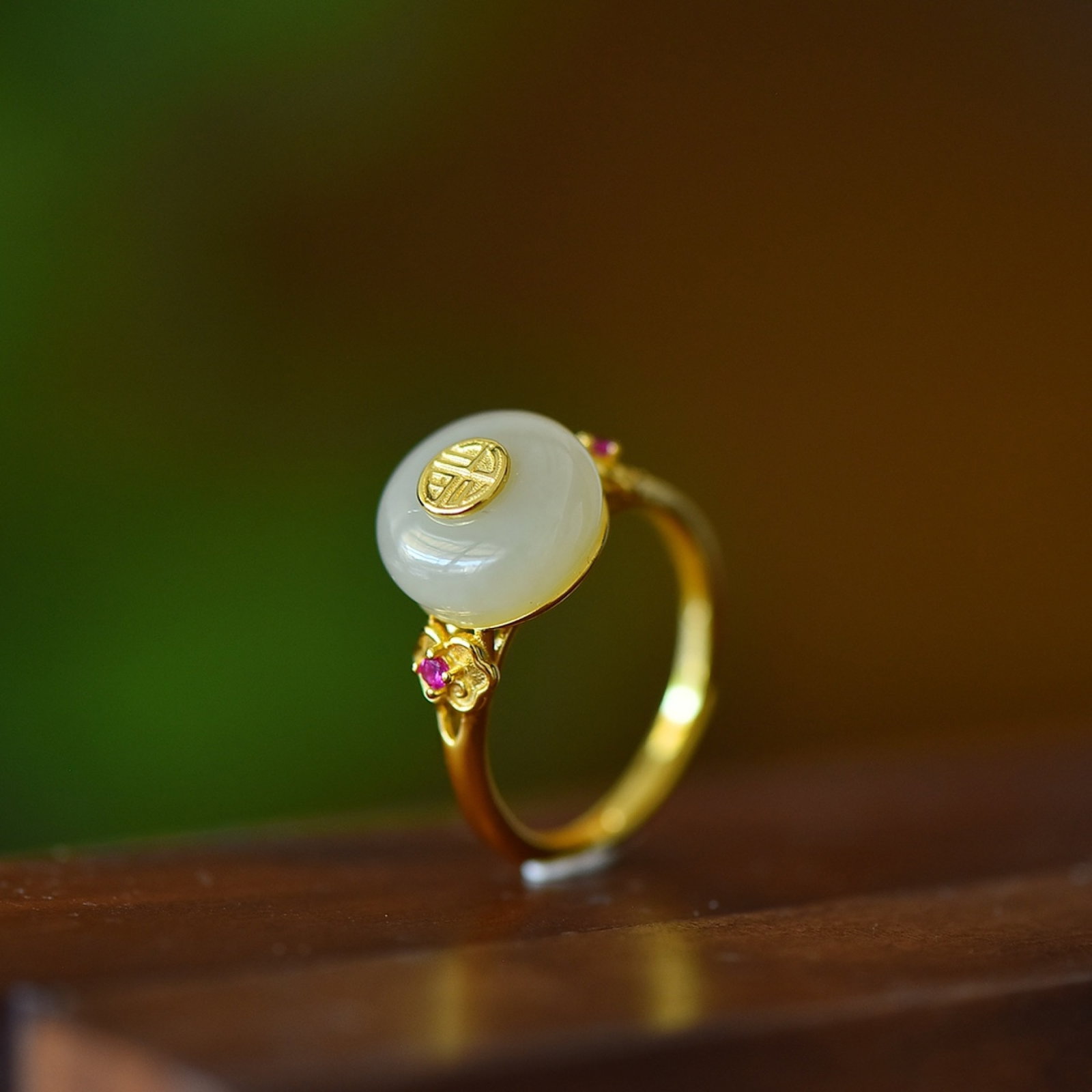 An Exquisite Sterling Silver-Gold Plated Inlaid White Jade Ring,Inlaid Gems - 5