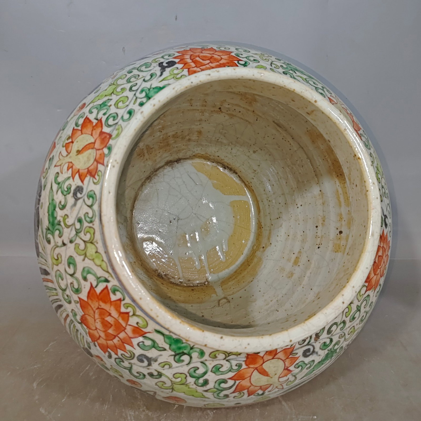 A Rare Blue and White Wucai Hornwort Pattern Cover Jar - 6