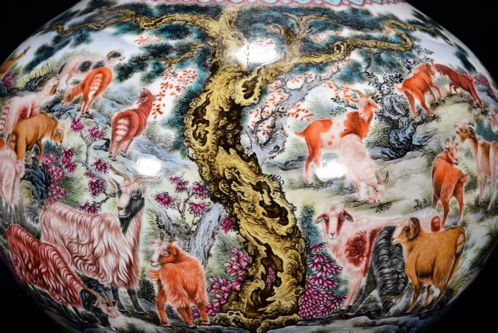 A Huge Enamel Painted Gold Landscape and Sheep Pattern Elephant-Ears Vase - 7