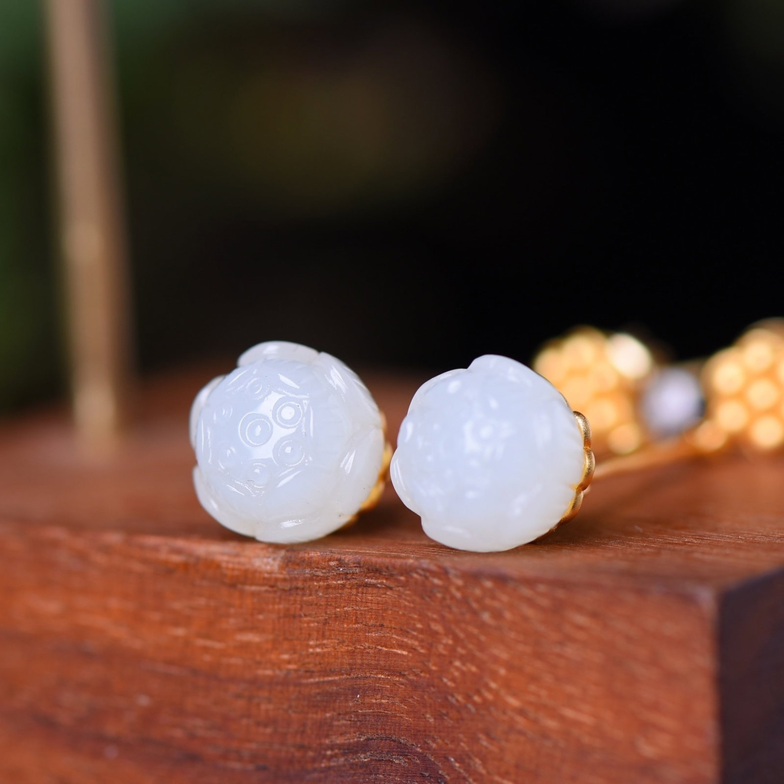A Pair of Exquisite Sterling Silver-Gold Plated Inlaid White Jade Earrings - 5