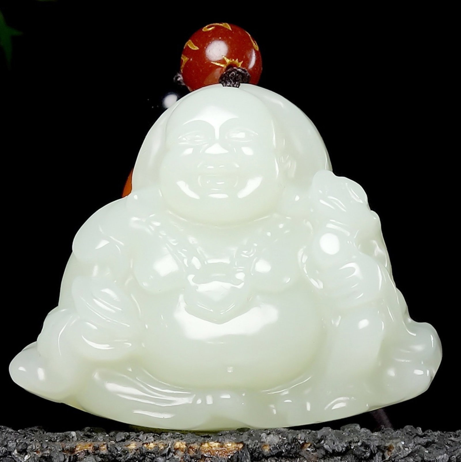 An Exquisite White Jade Statue of Maitreya Buddha Pendant: Estimated Value:800-1600 An Exquisite White Jade Statue of Maitreya Buddha Pendant,Size:39mmx32mmx12mm 白玉弥勒佛像挂件