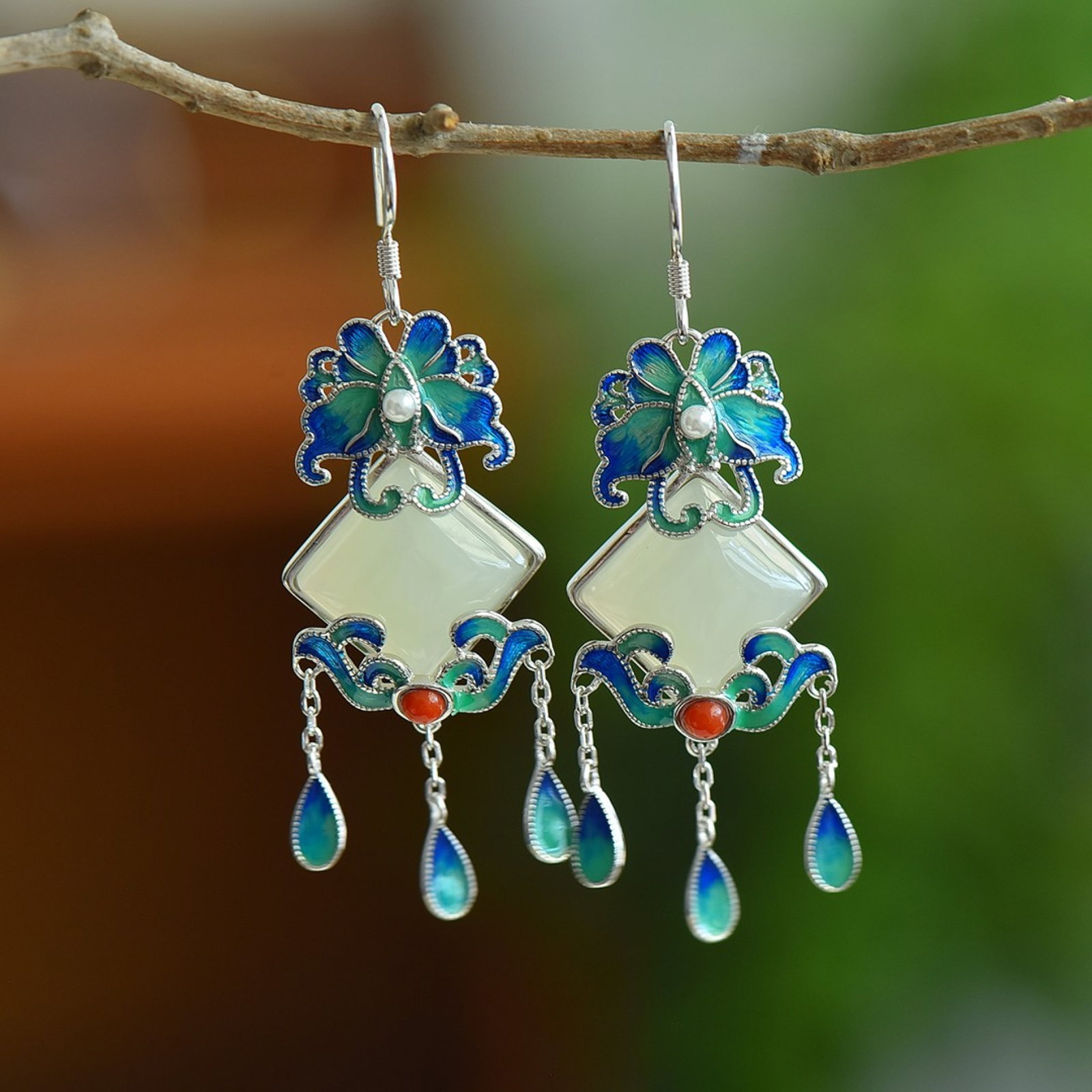 A Pair of Exquisite Sterling Silver Inlaid White Jade Earrings,Inlaid Pearls - 3