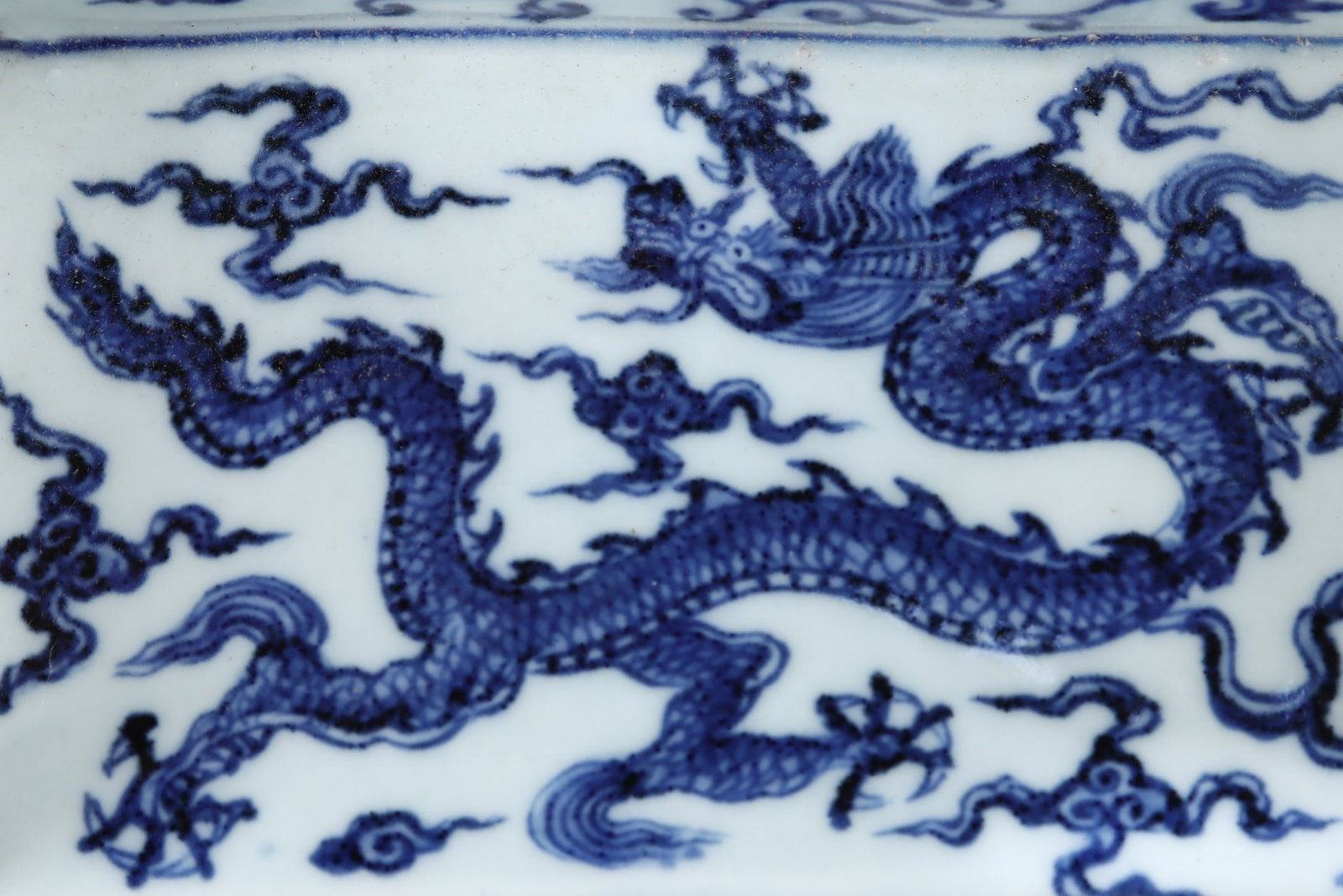 An Exquisite Blue and White Lotus,Seawater and Dragon Pattern Stool - 7